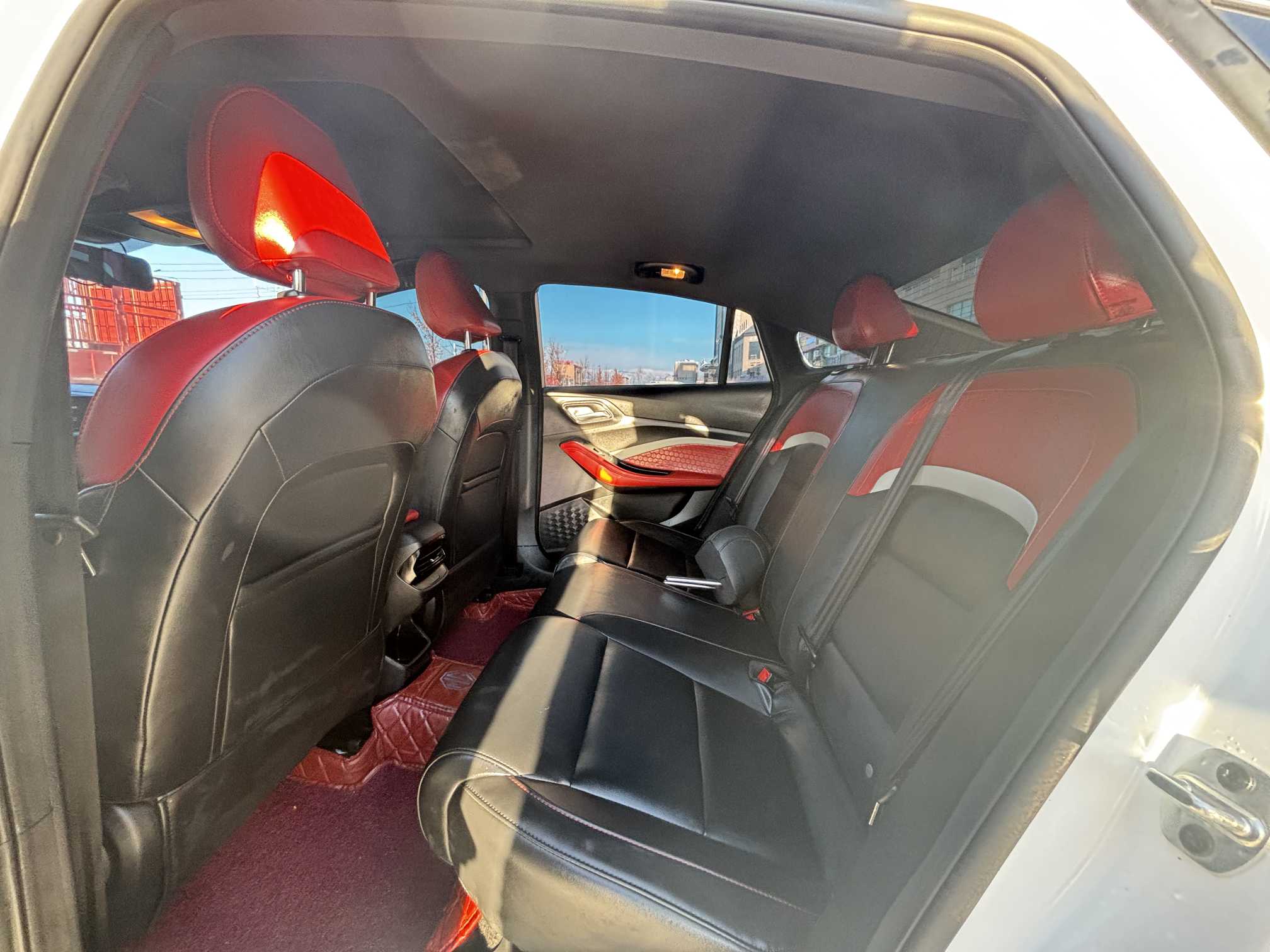 5 2024 immagine di auto #5