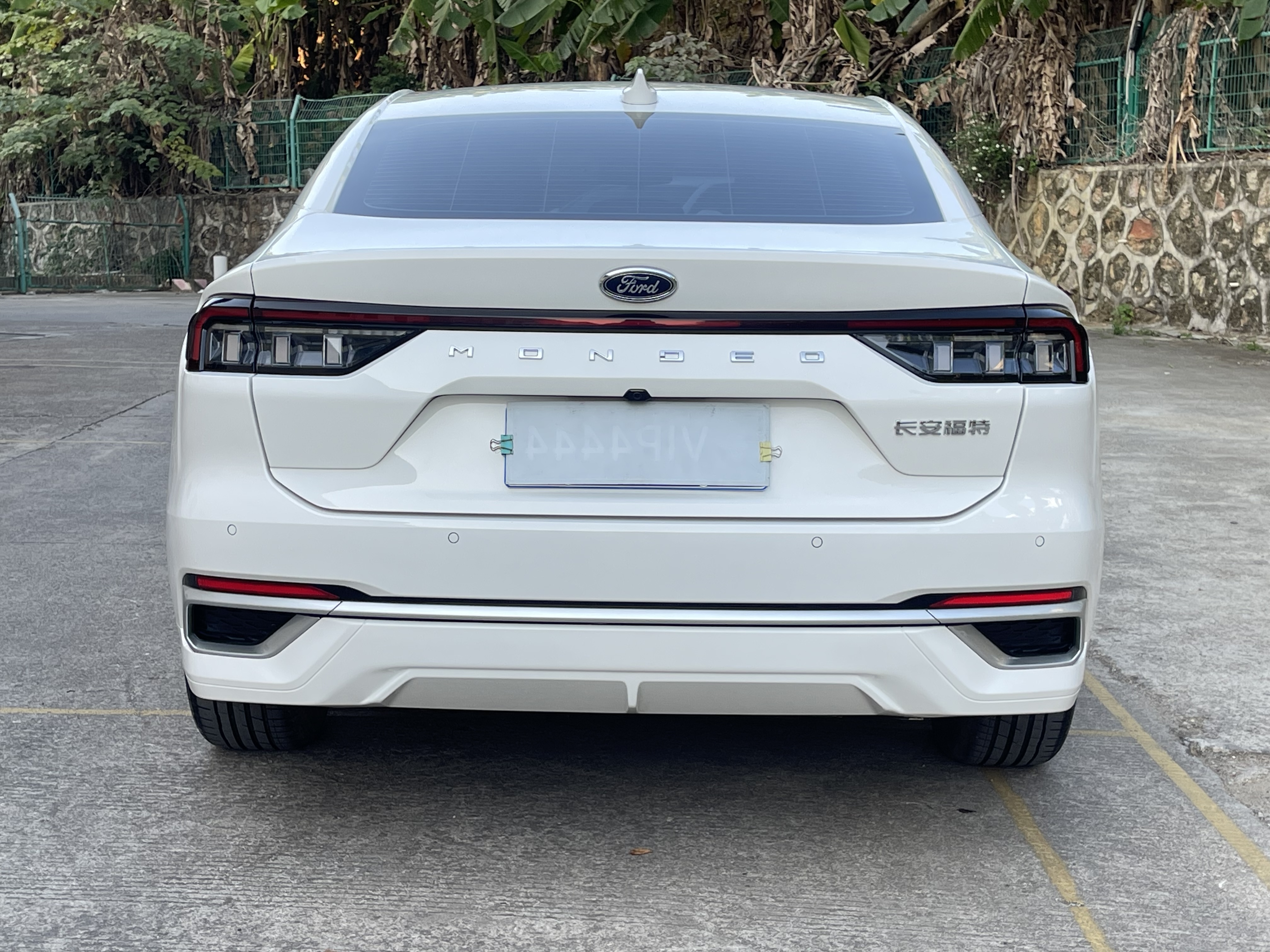 Ford Mondeo 2024 car image #5