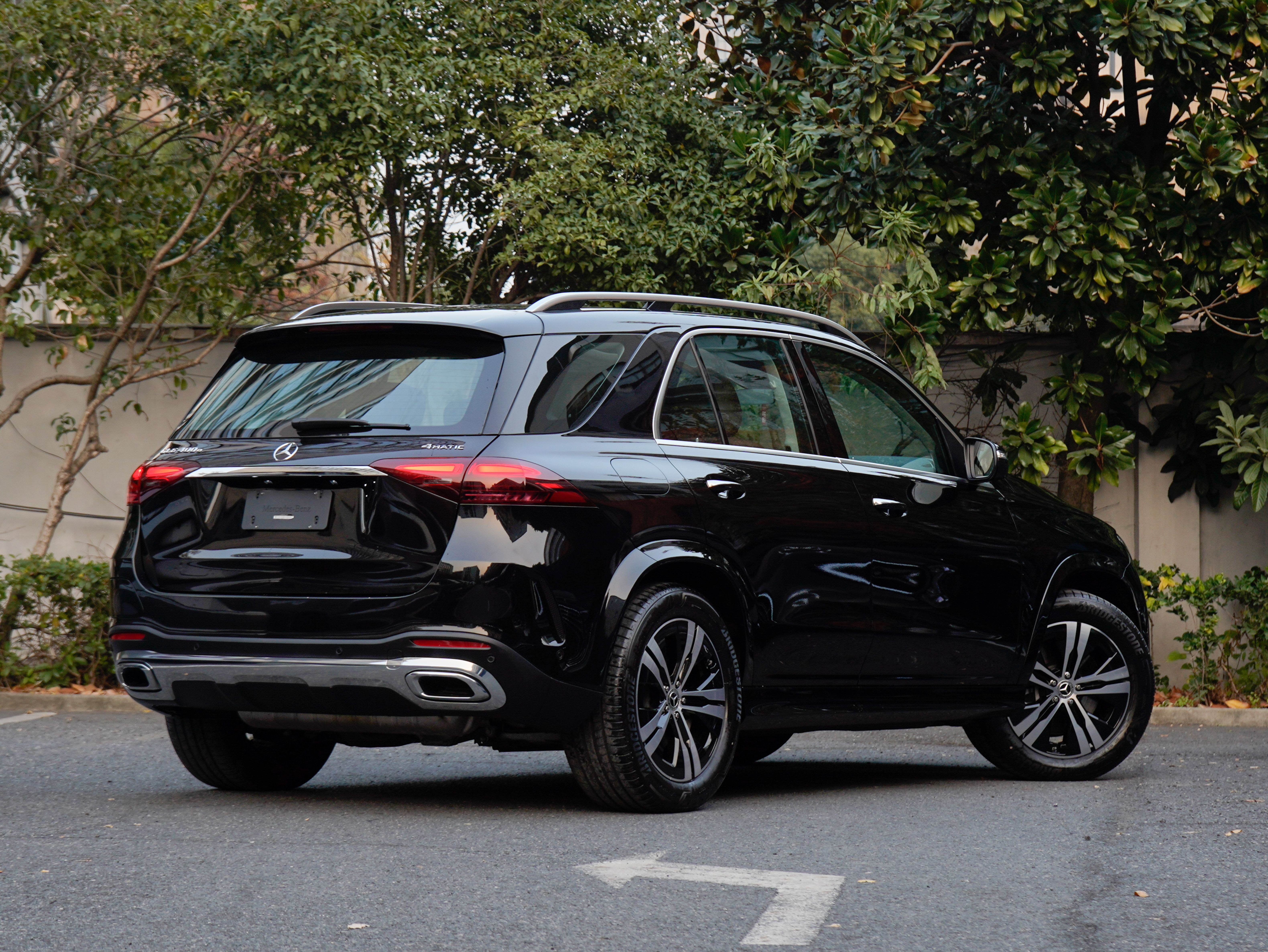 Mercedes-Benz GLE Class New Energy 2024 car image #5