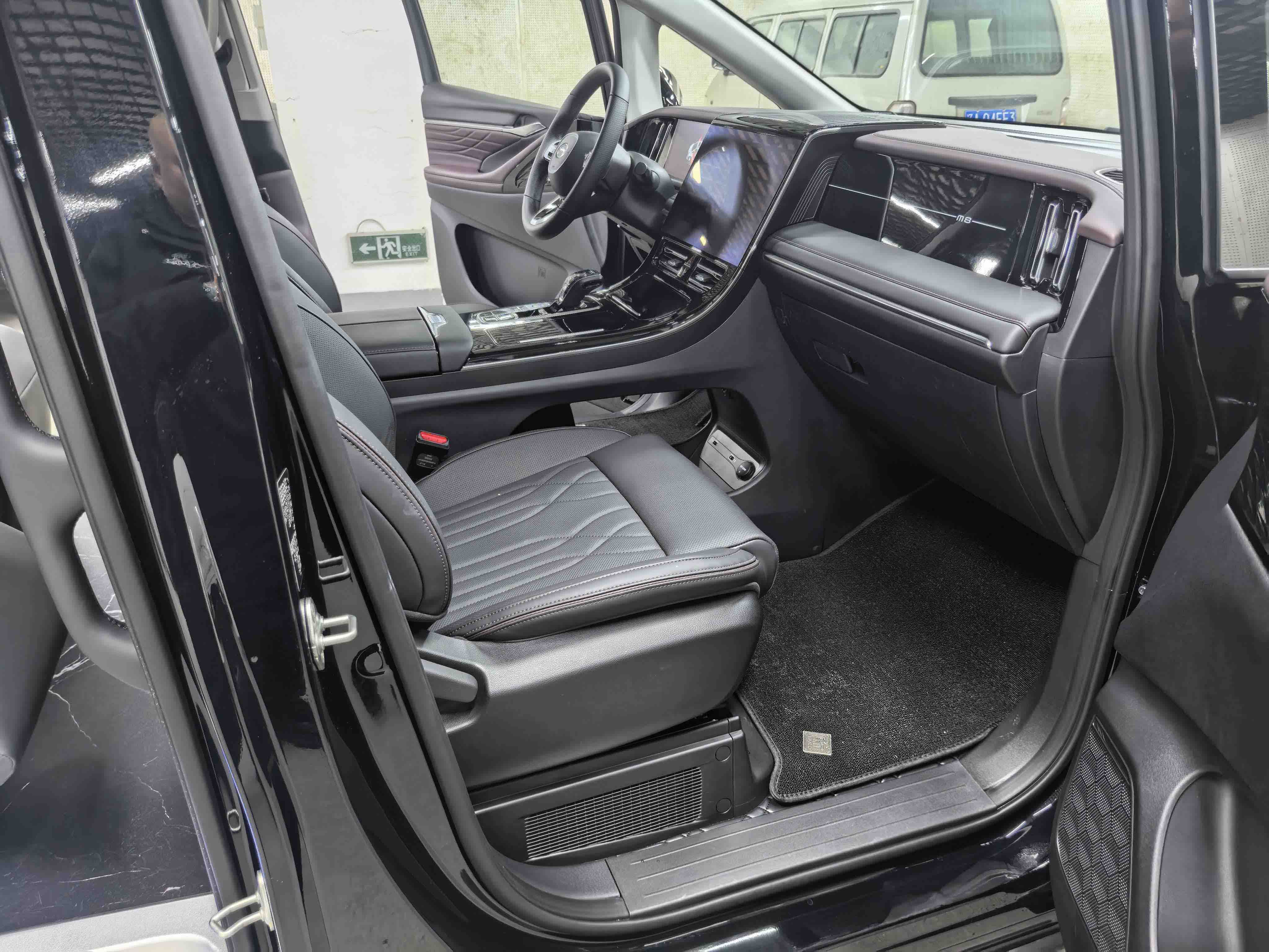 广汽传祺 传祺M8 2025 汽车图片 #5