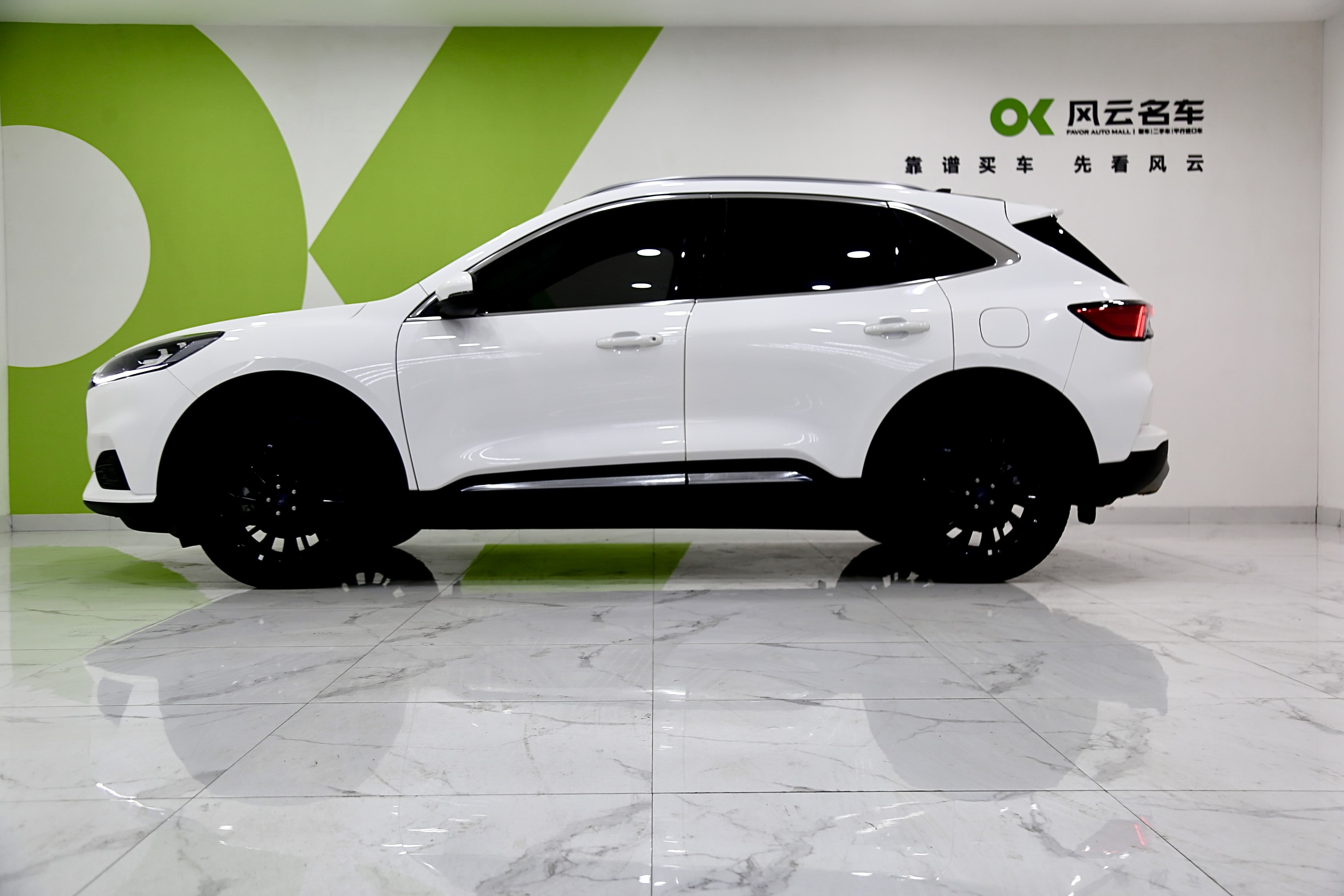 Ford Escape 2024 immagine di auto #5