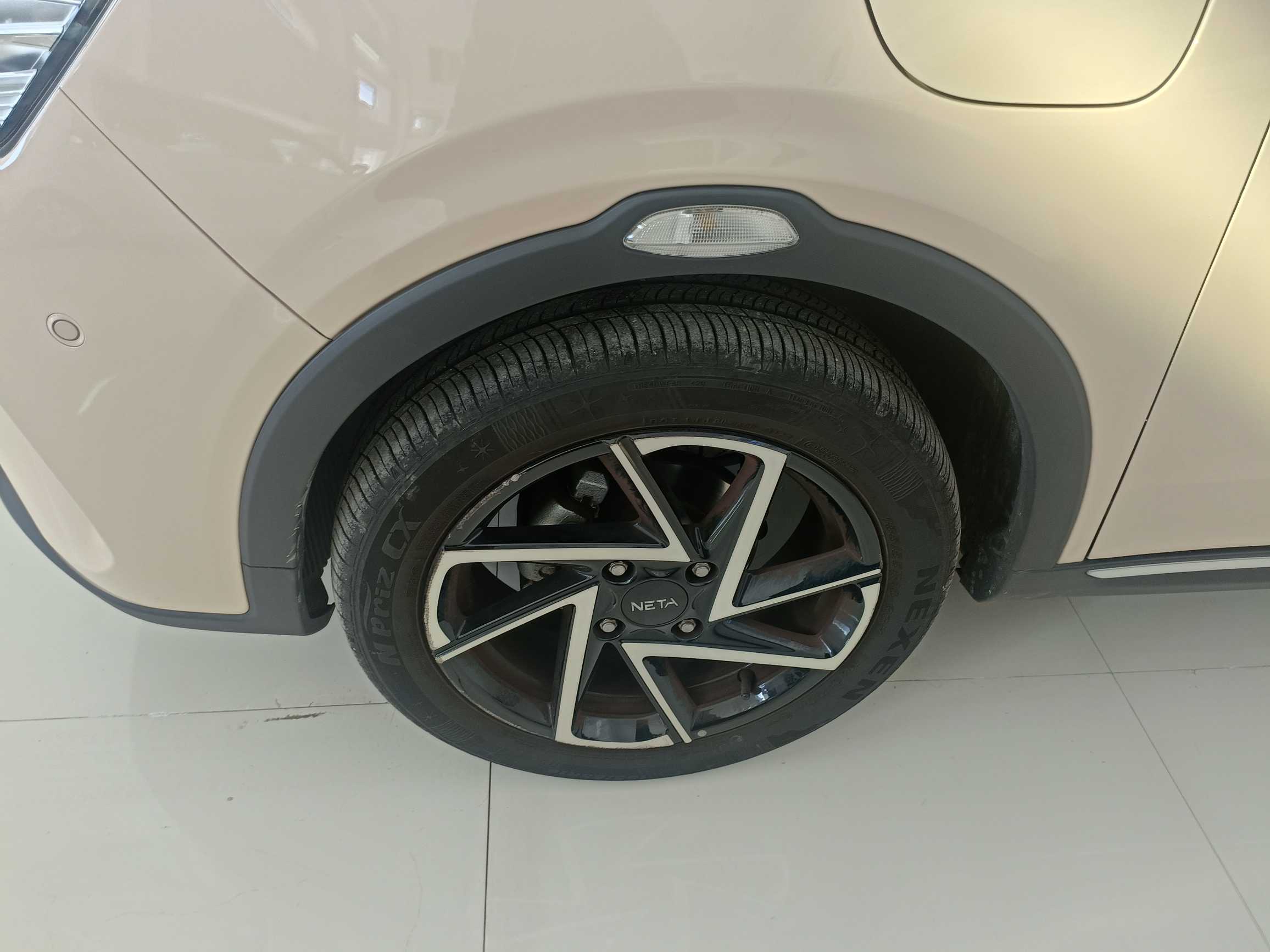 哪吒汽车 哪吒AYA 2023 汽车图片 #5