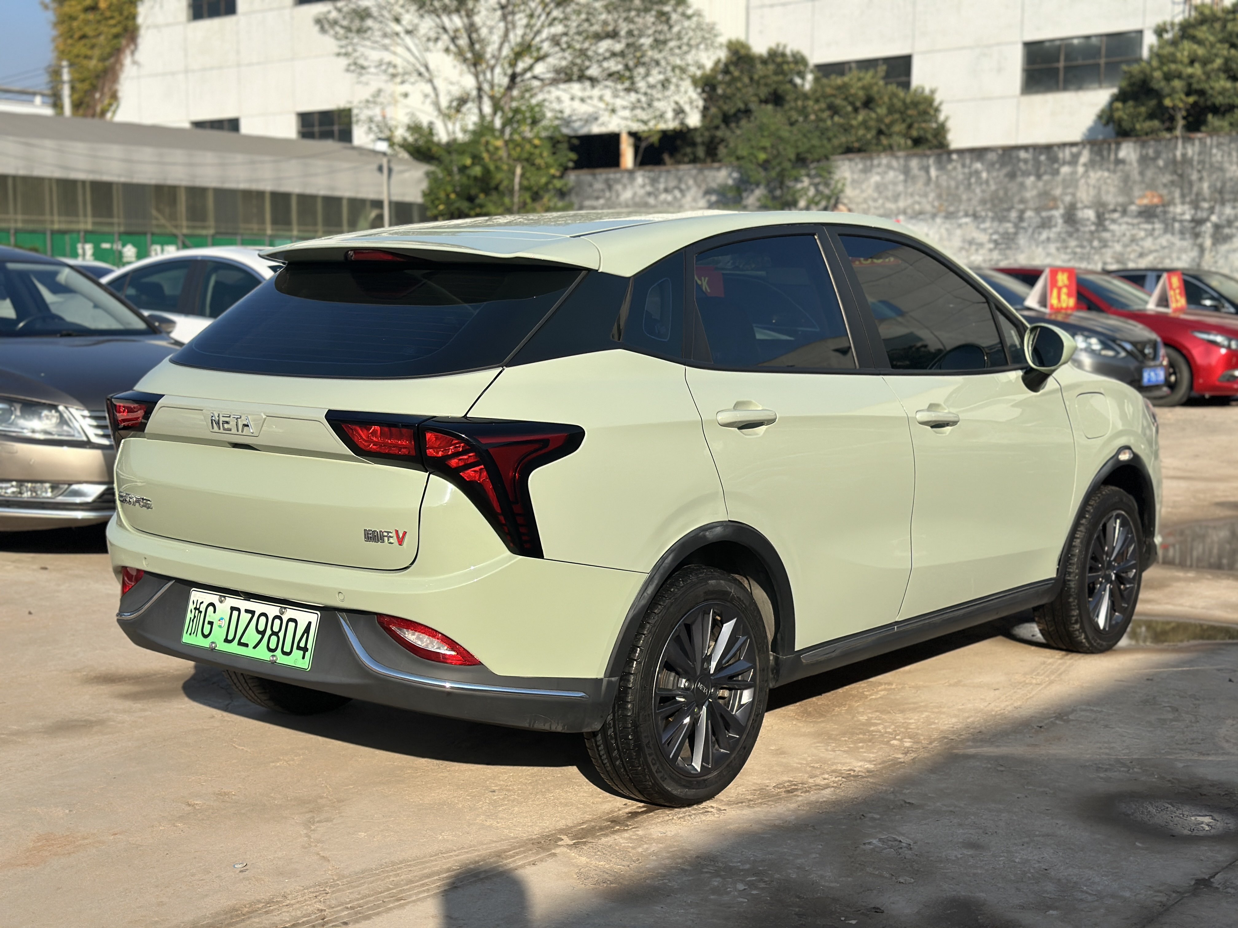 哪吒汽车 哪吒AYA 2023 汽车图片 #5