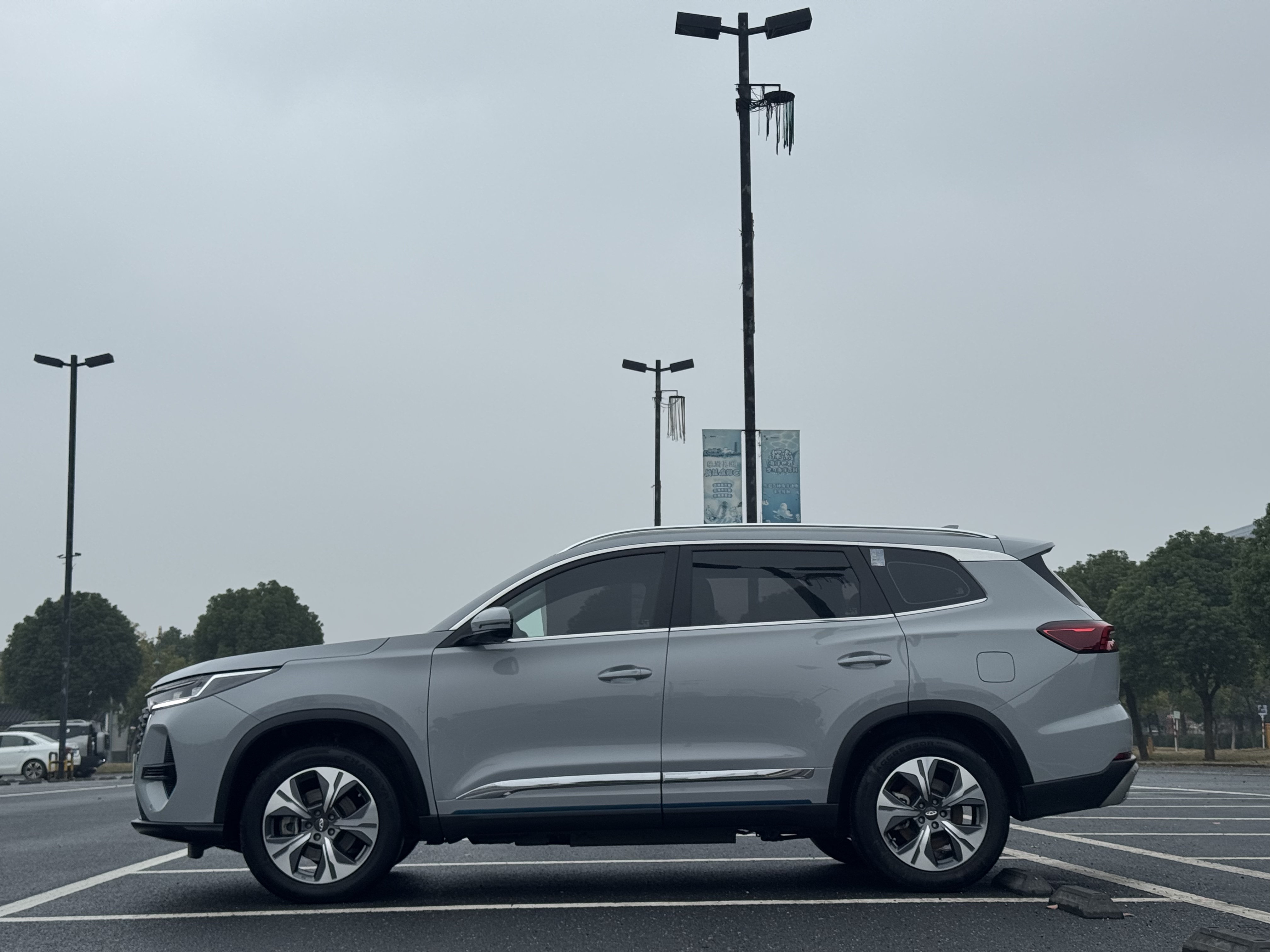 Chery Tiggo 8 PRO New Energy 2023 car image #5