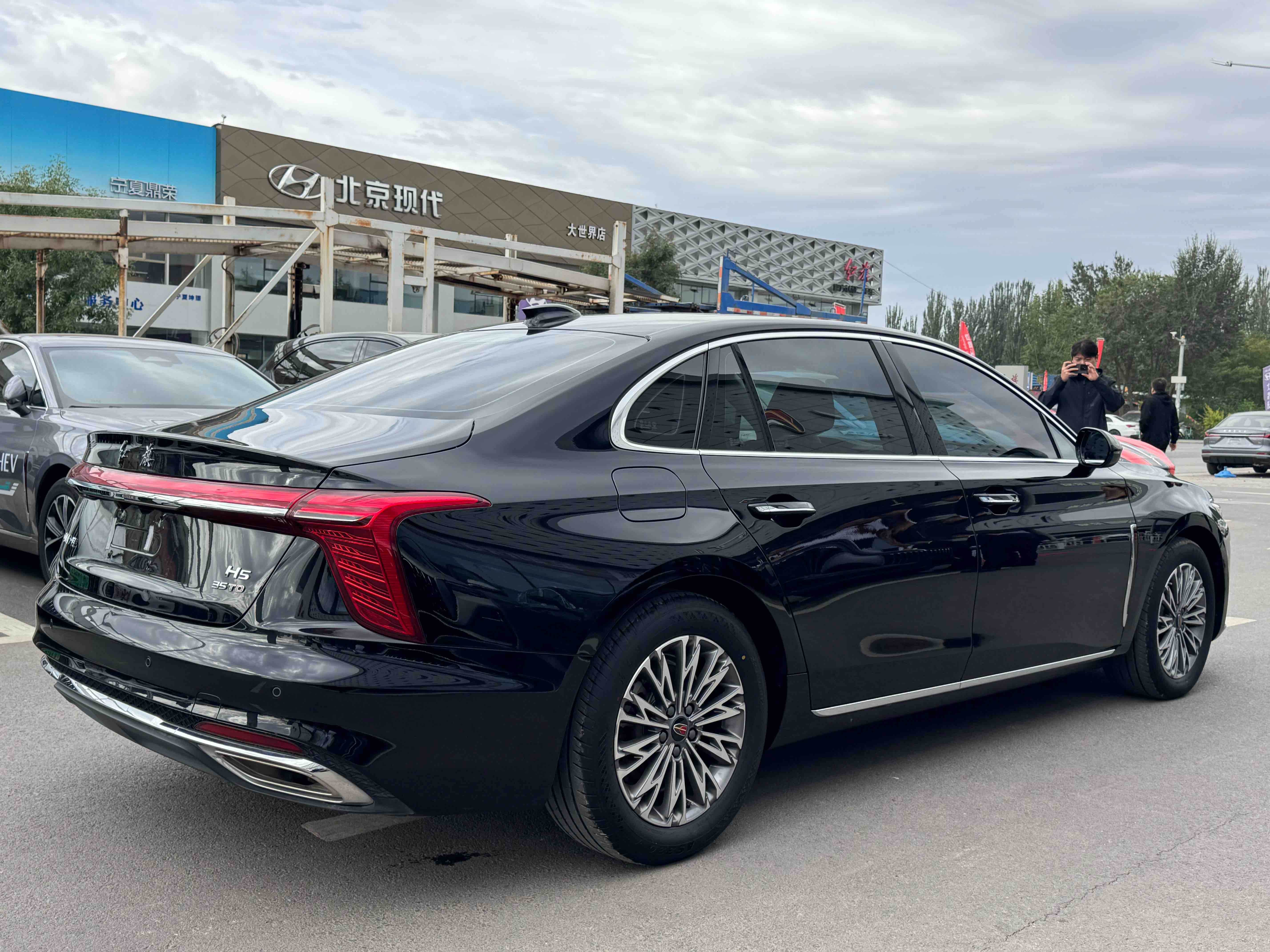 HongQi H5 2024 car image #5