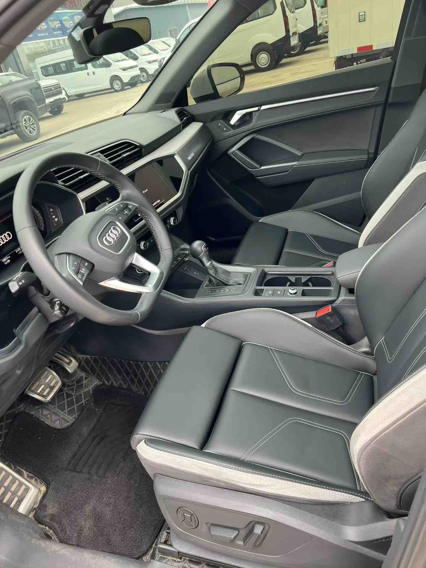 Audi Q3 2024 #5 Audi Q3 2024 car image #5