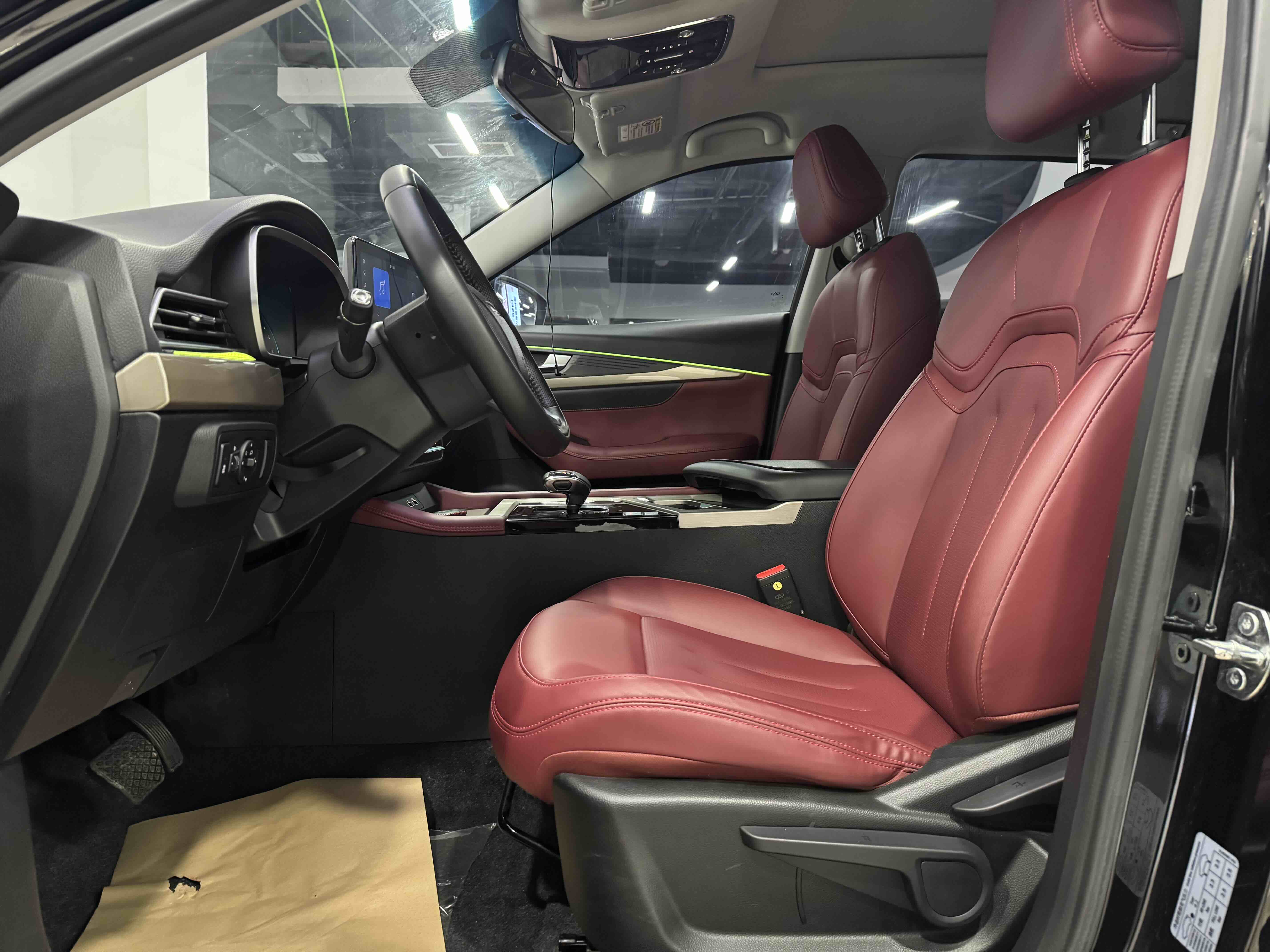 Jetour X70 2024 car image #5