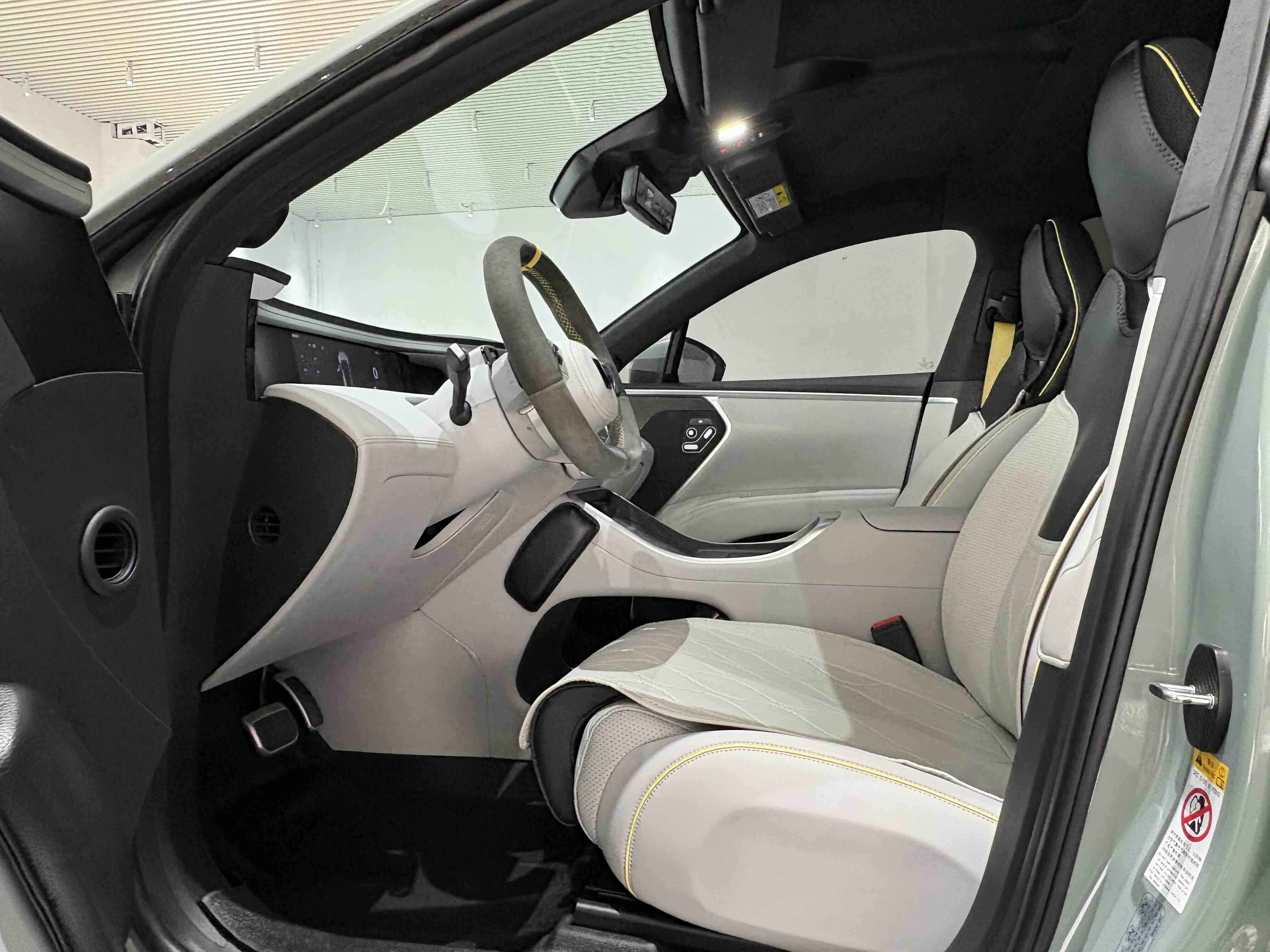 Avatr 2023 #5 Avatr 2023 car image #5