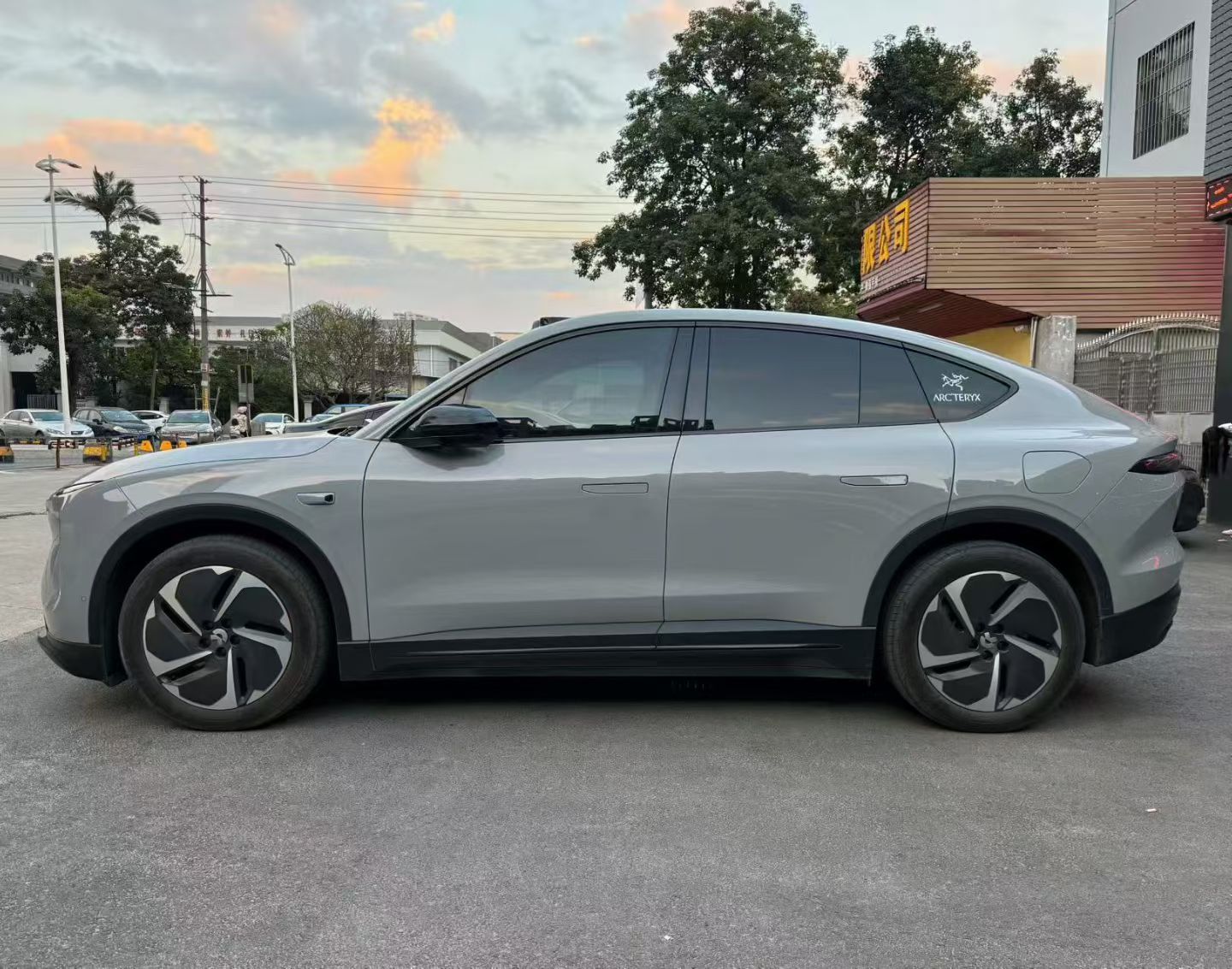 蔚来 蔚来EC6 2024 汽车图片 #5