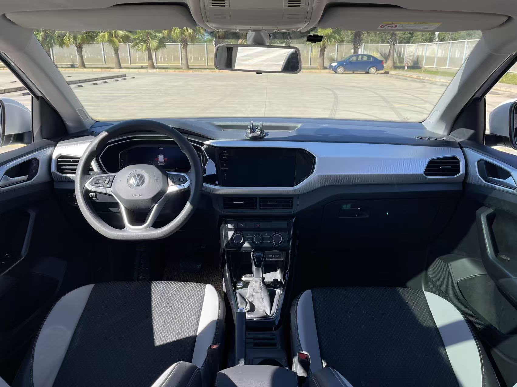 Volkswagen Tacqua 2023 car image #5