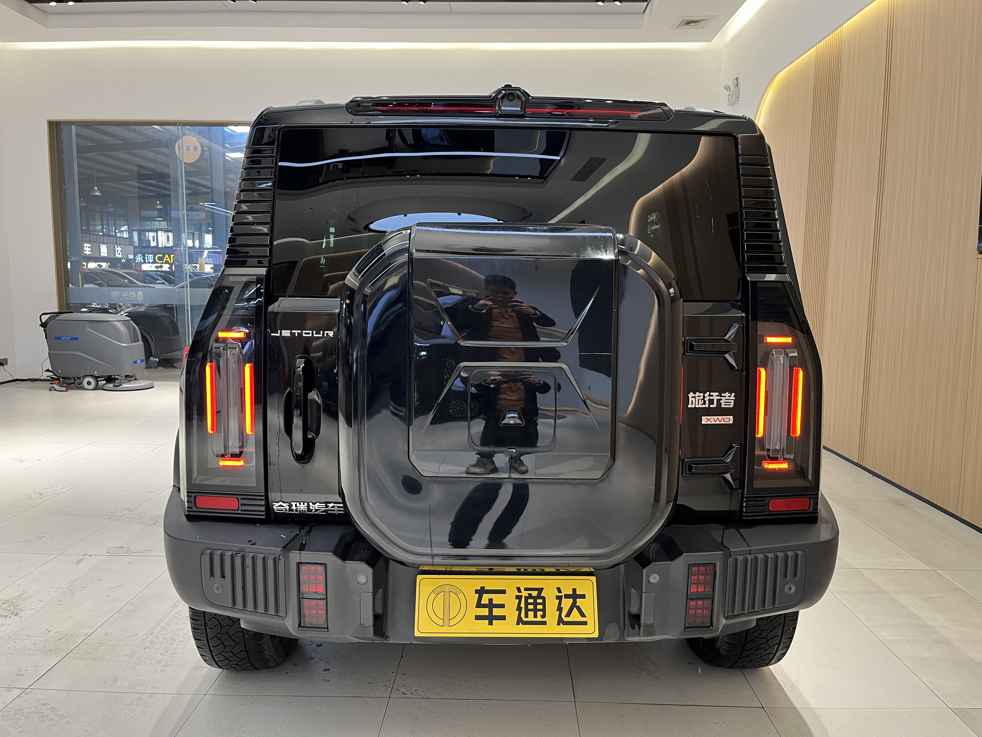 Jetour Traveller 2023 car image #5