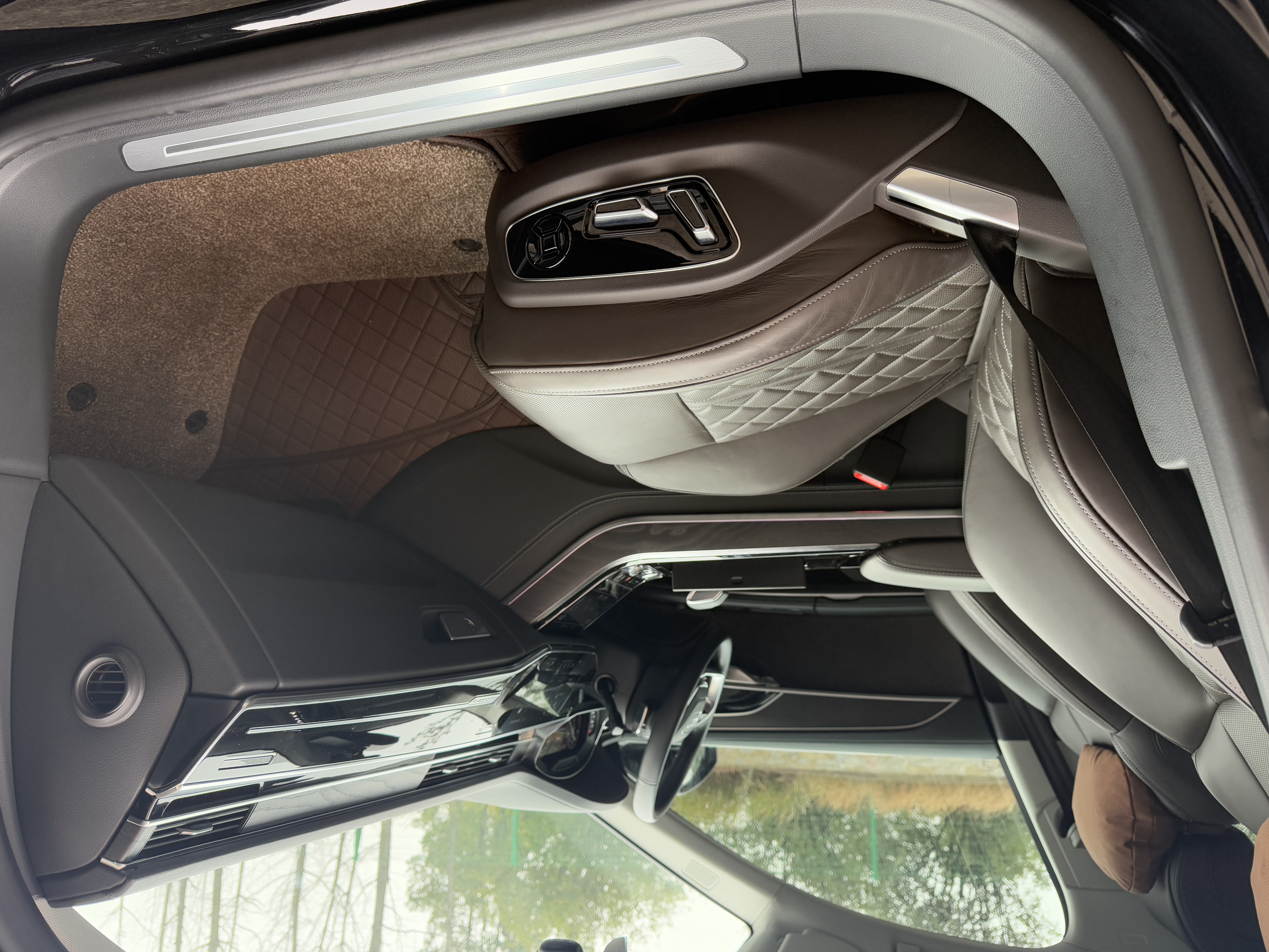 Audi A8 2024 #5 Audi A8 2024 car image #5