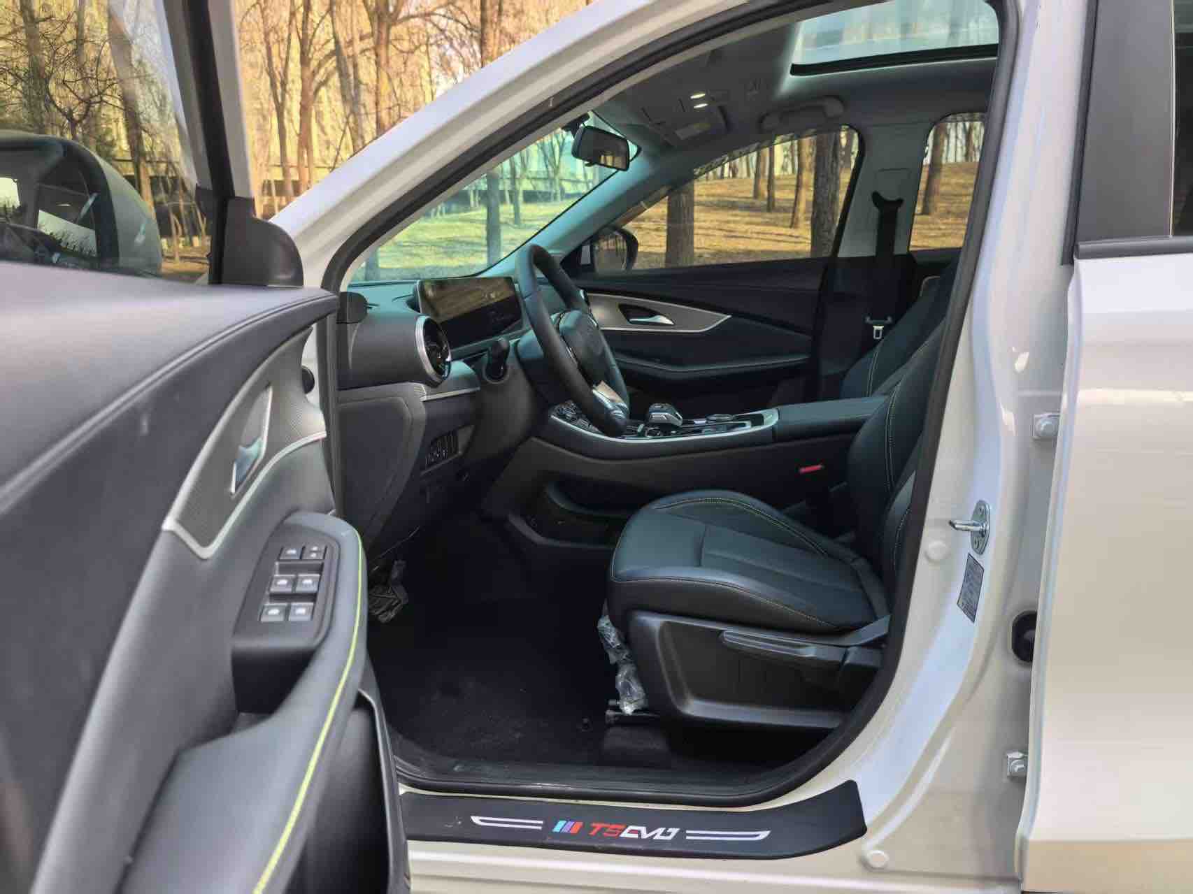 Forthing T5 EVO 2024 car image #5