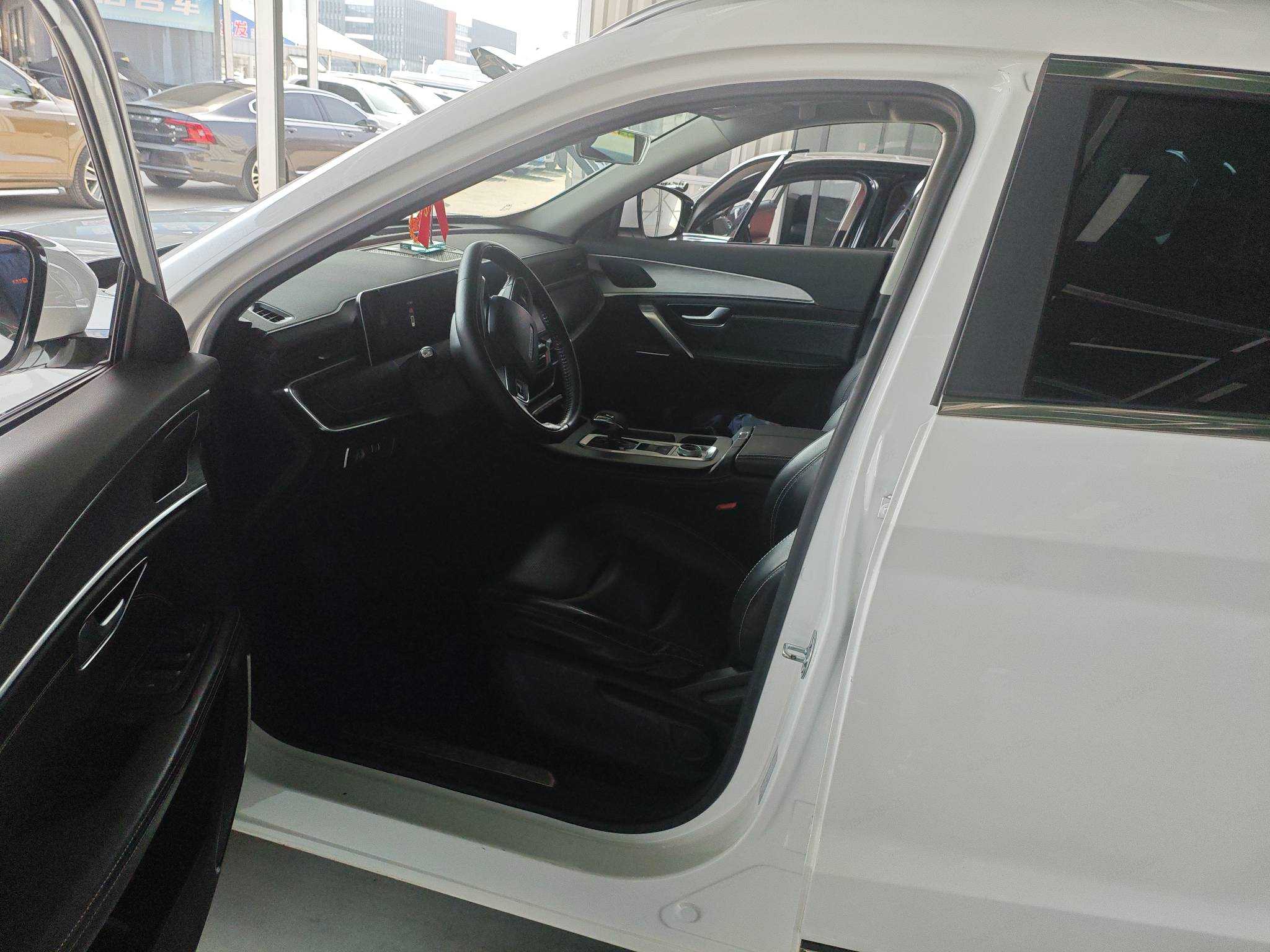 Jetour X70 PLUS 2023 car image #5