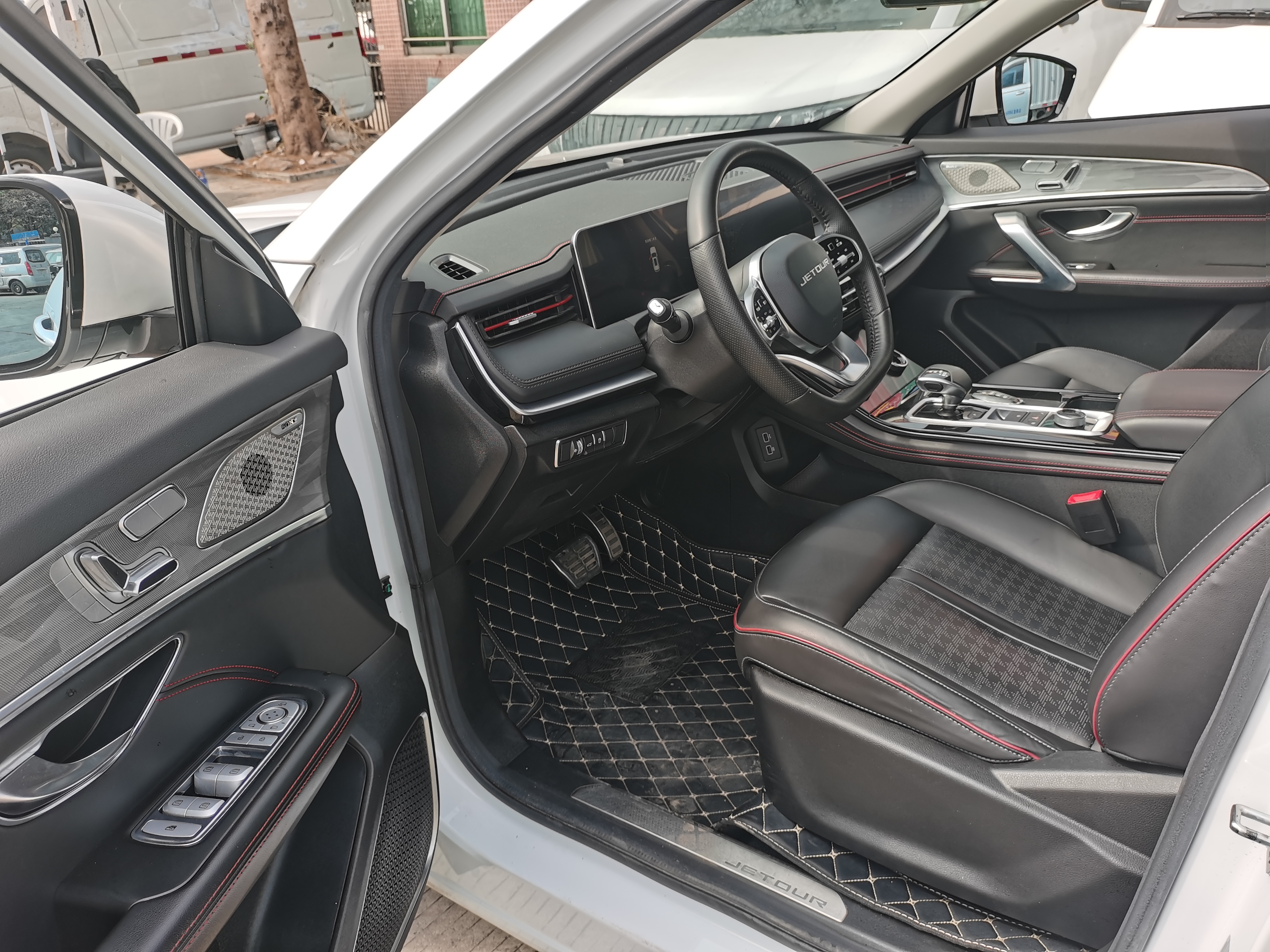 Jetour X70 PRO 2023 car image #5