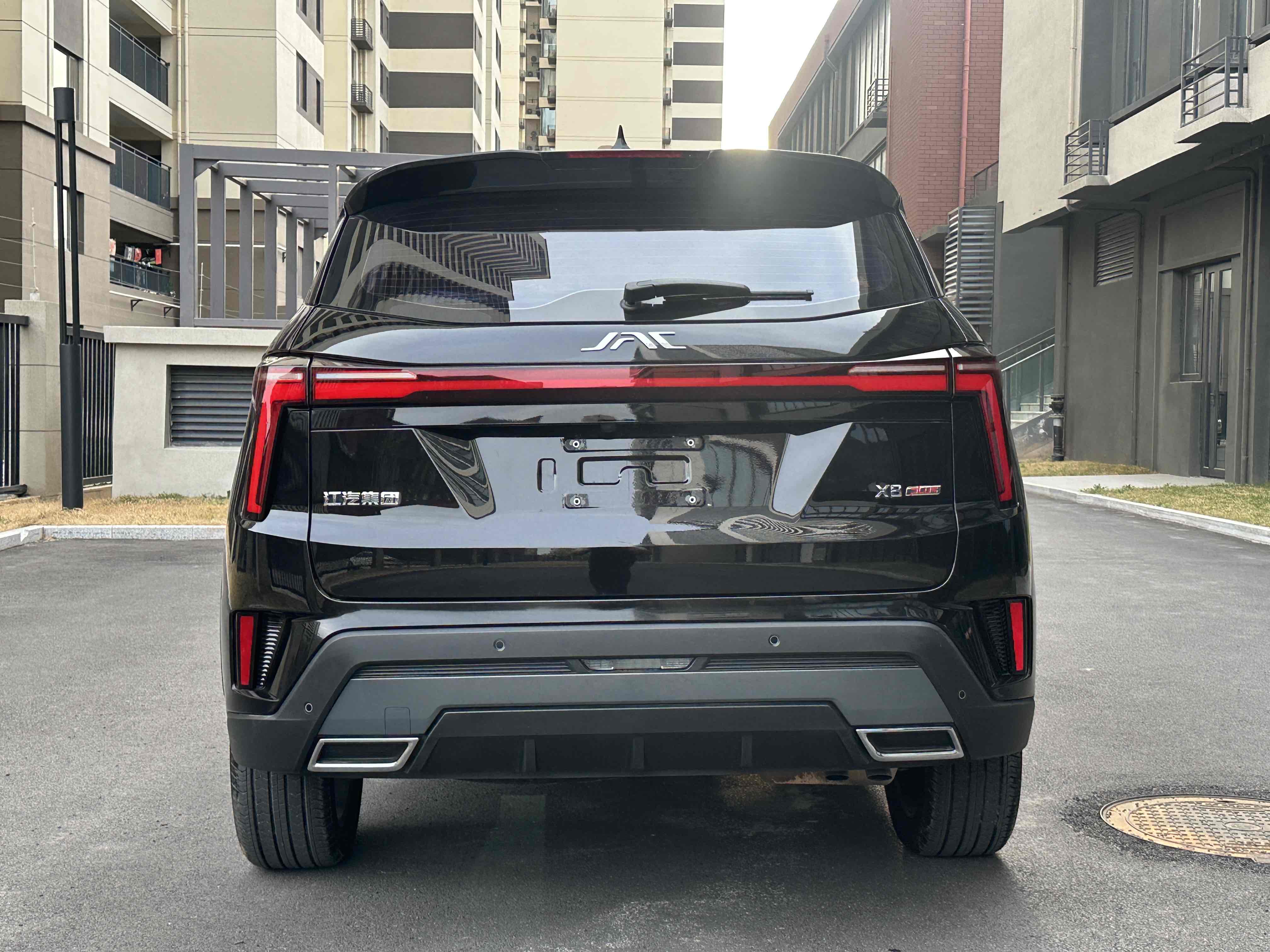 JAC X8 PLUS 2024 car image #5