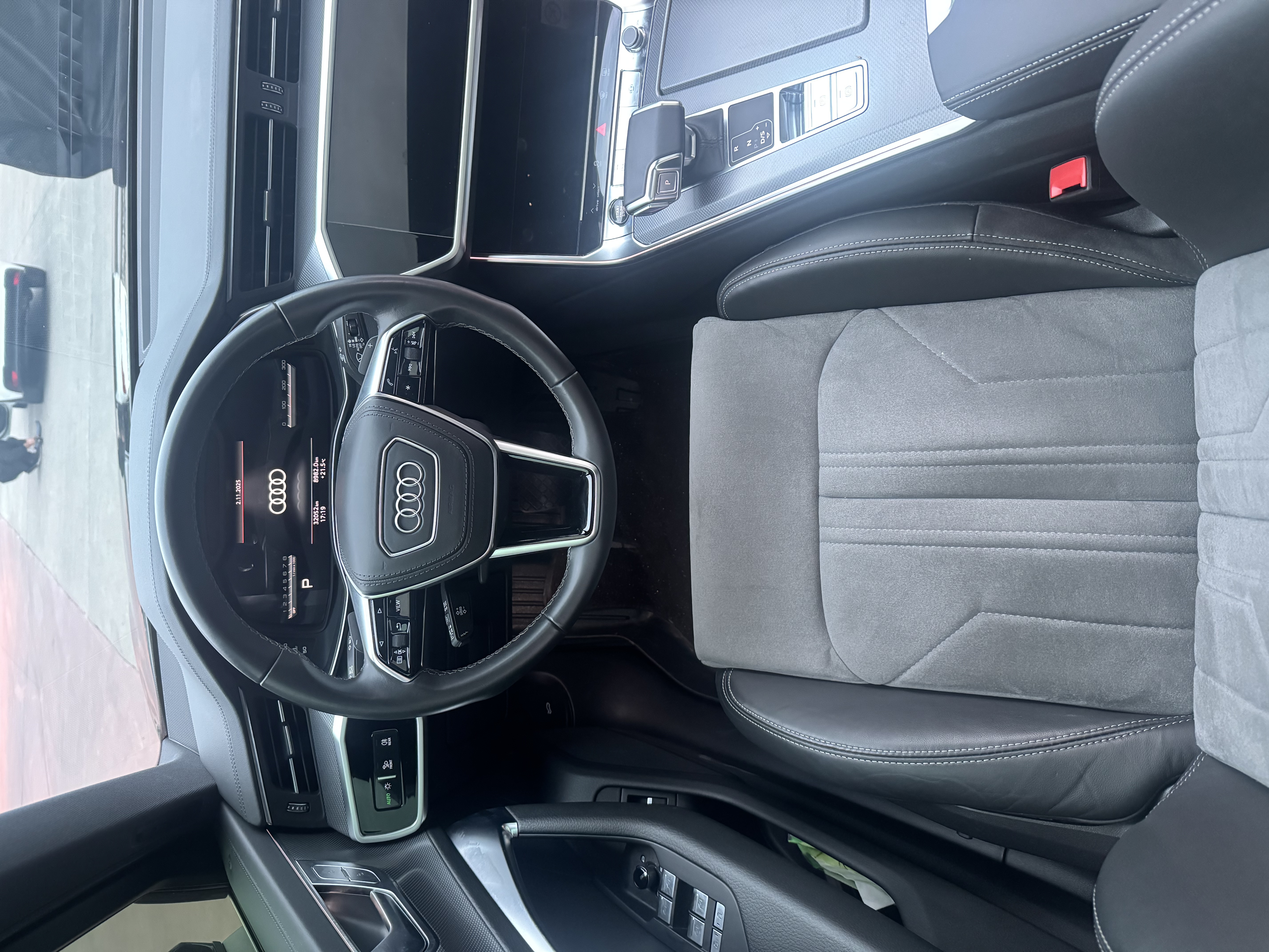 Audi A6L e-tron 2024 #5 Audi A6L e-tron 2024 car image #5