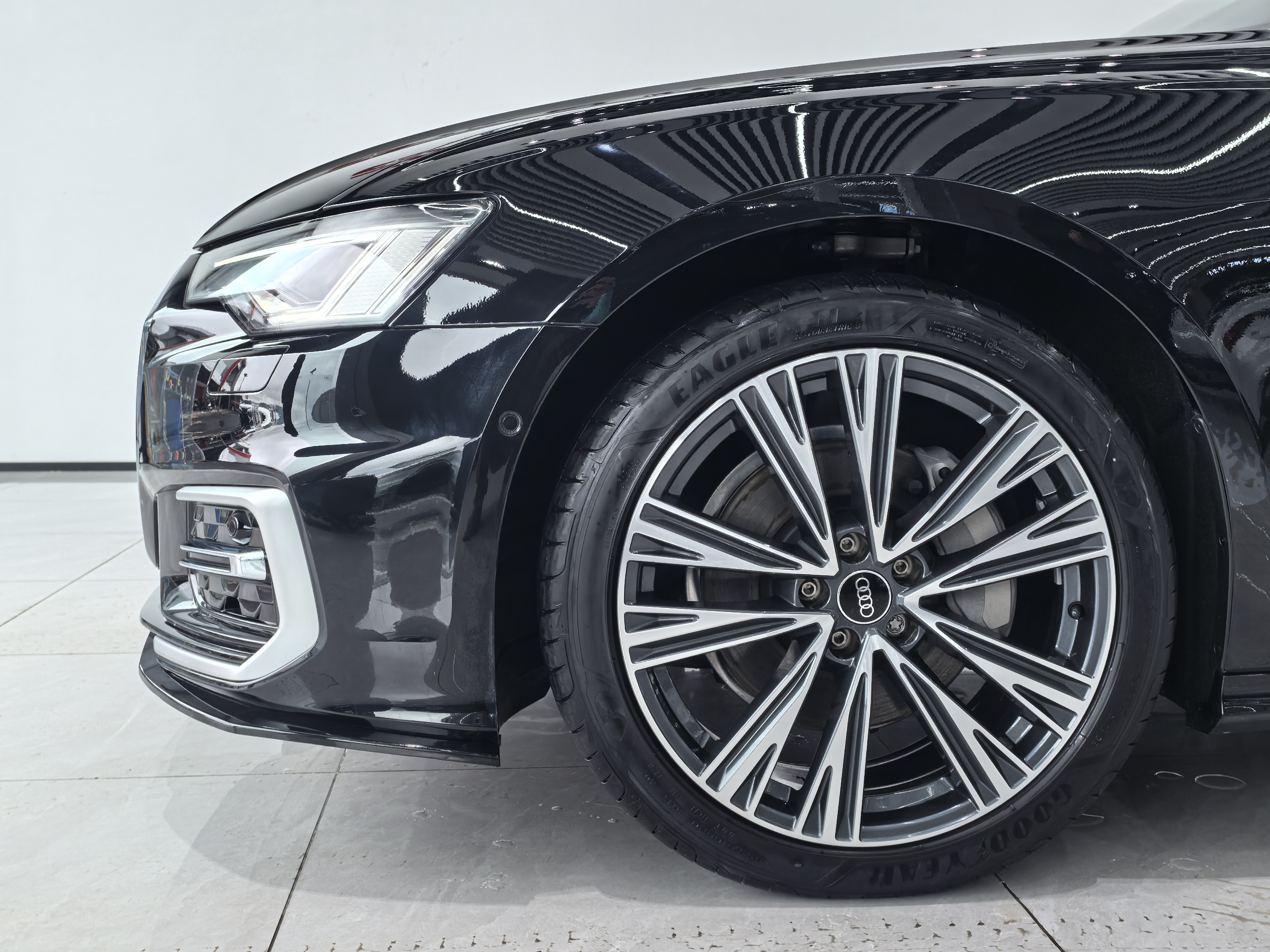 2024 car image #5