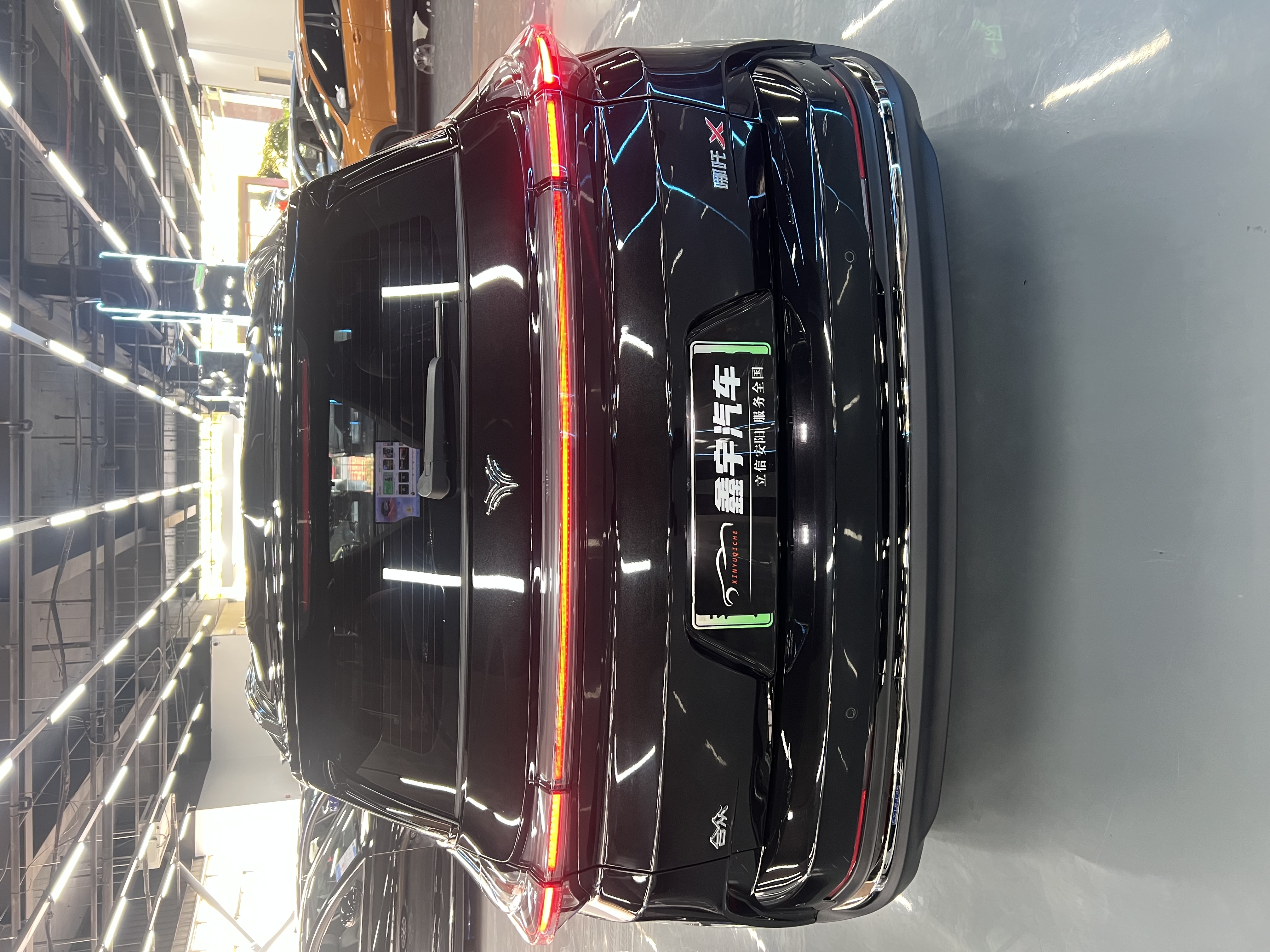 哪吒汽车 哪吒X 2024 汽车图片 #5