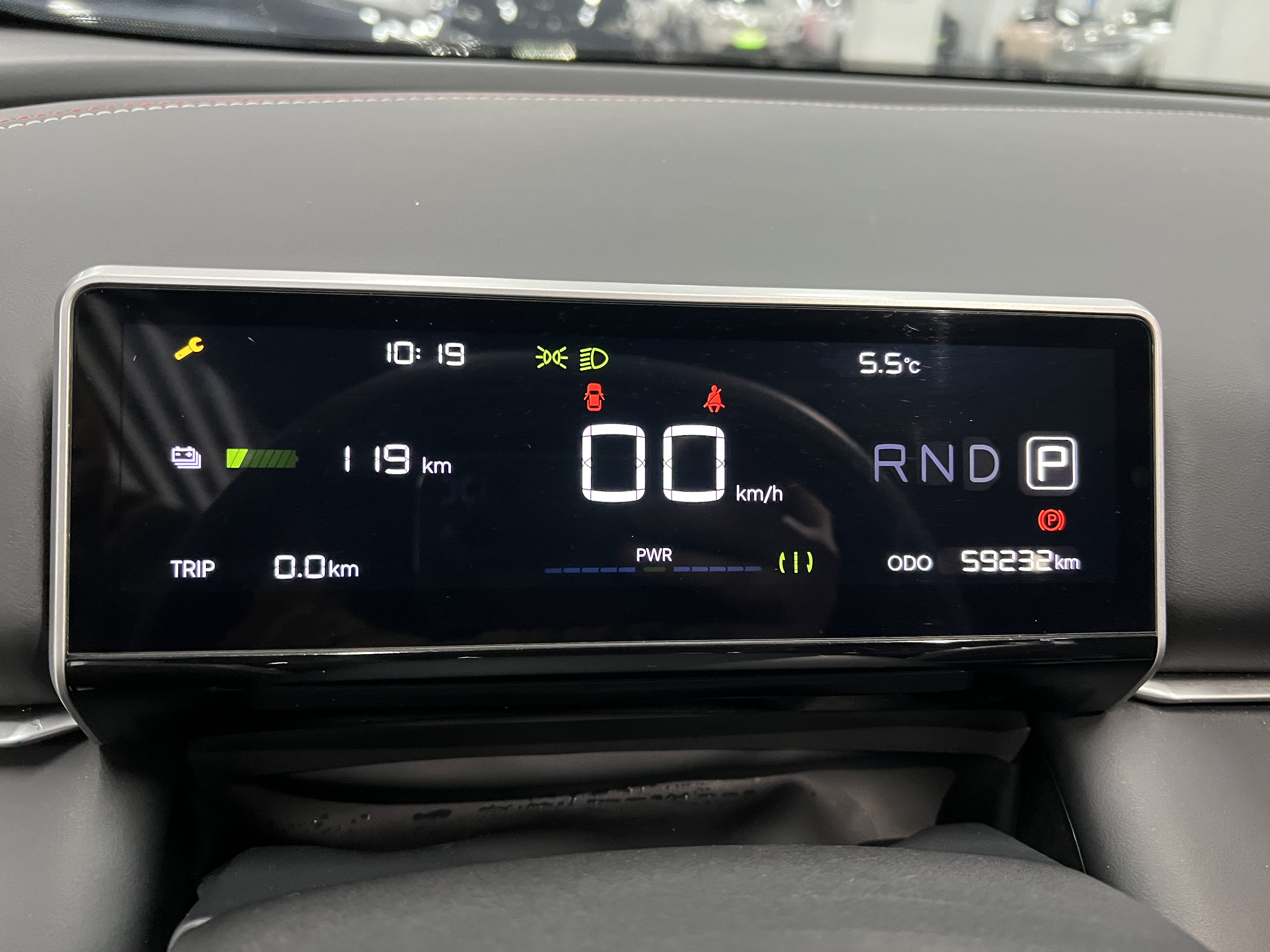 哪吒汽车 哪吒X 2023 汽车图片 #5