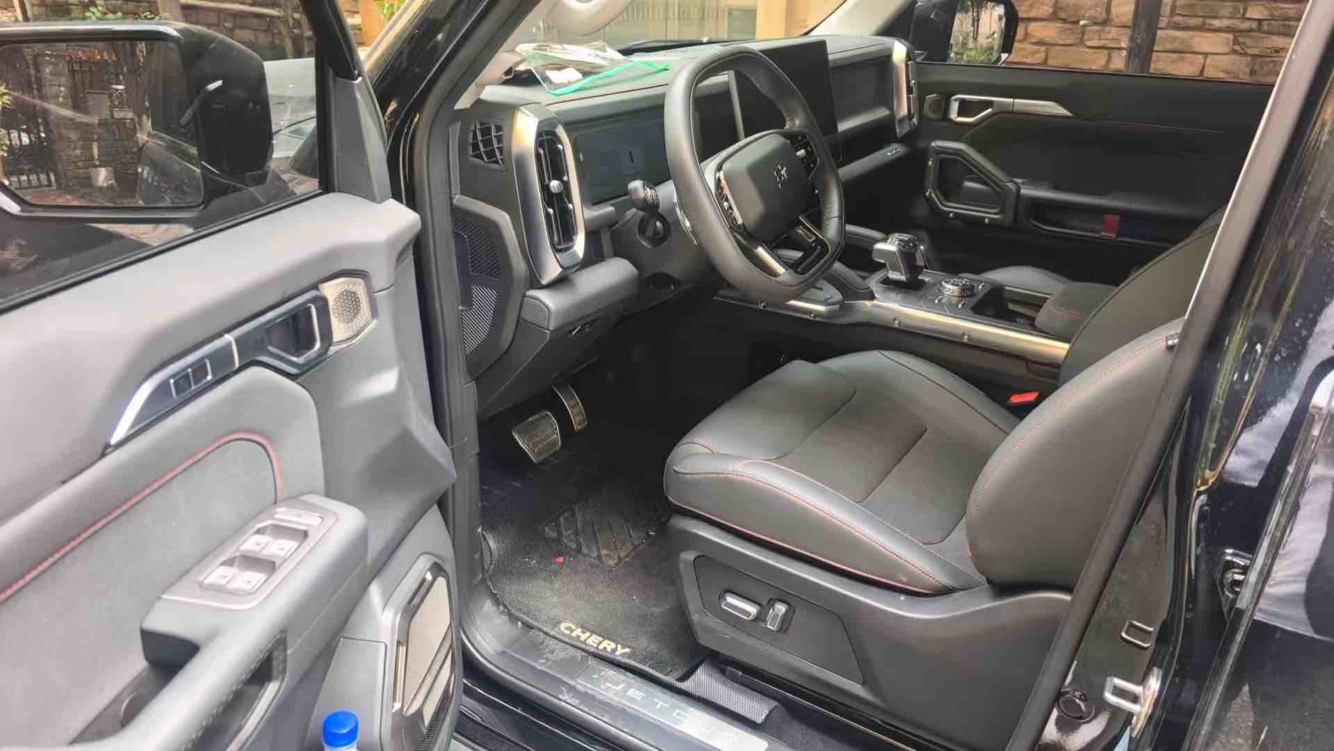 Jetour Traveller 2023 car image #5