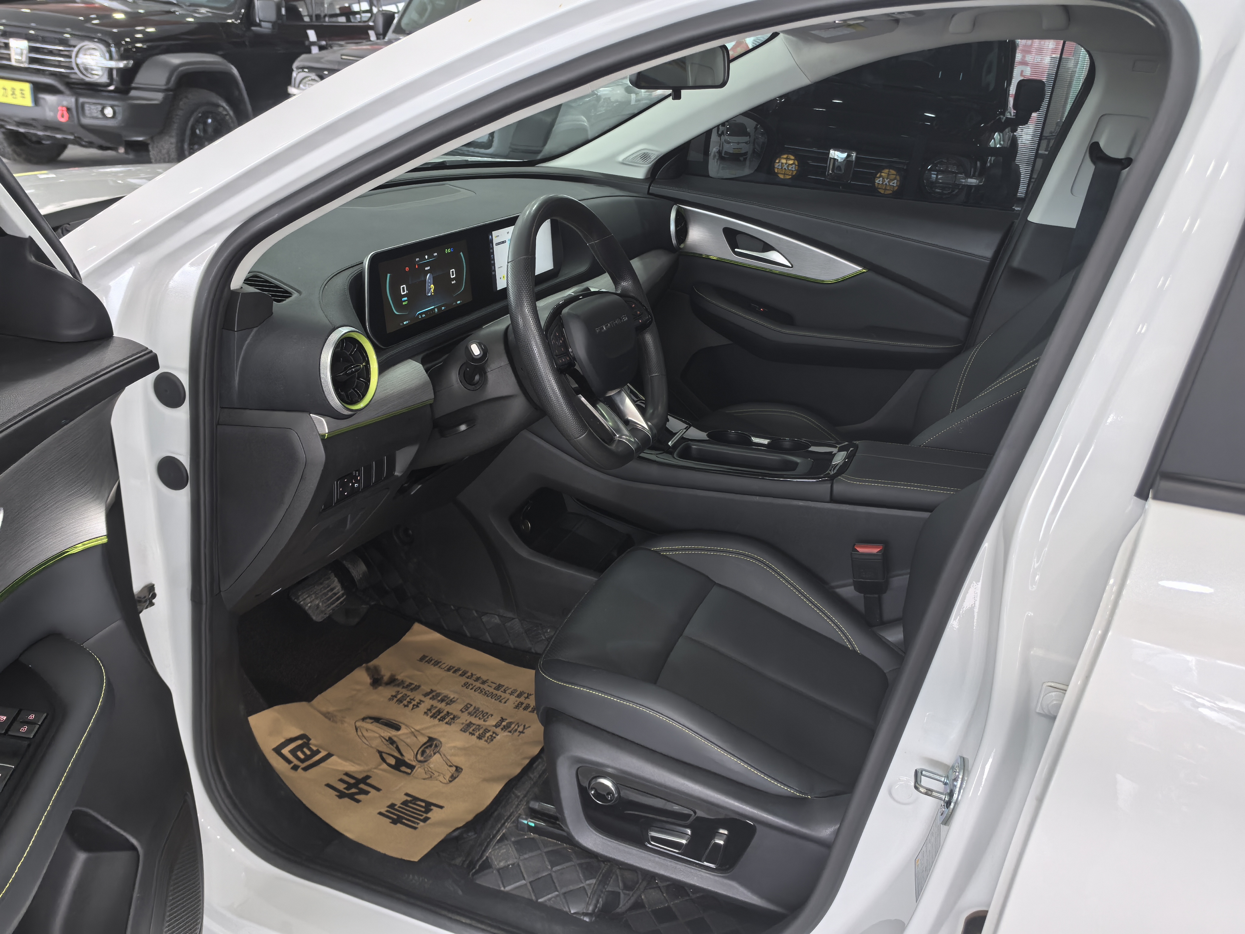 Forthing Thunder 2024 صورة سيارة #5