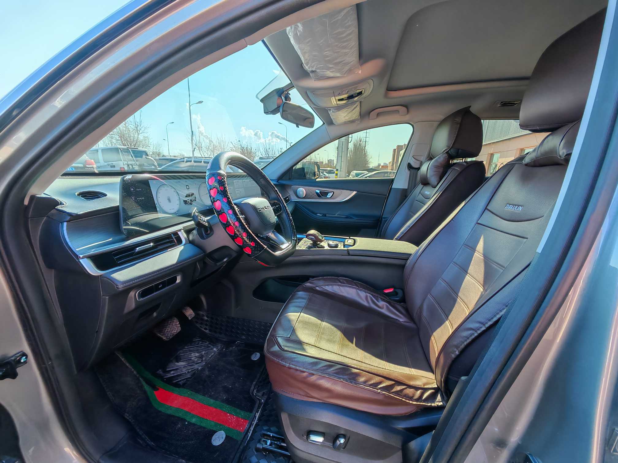 Tiggo 8 Plus 2024 car image #5