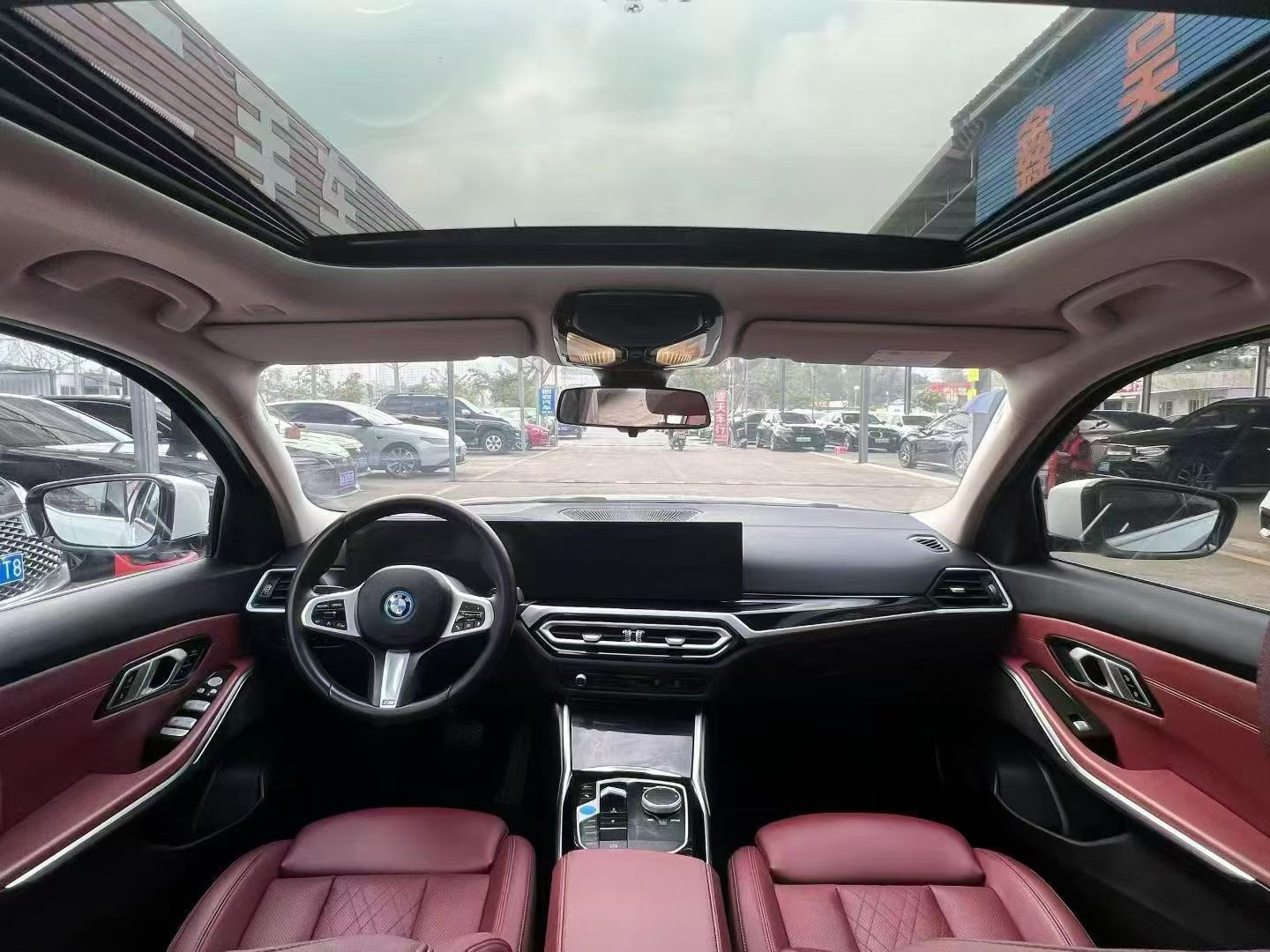 BMW i3 2024 car image #5