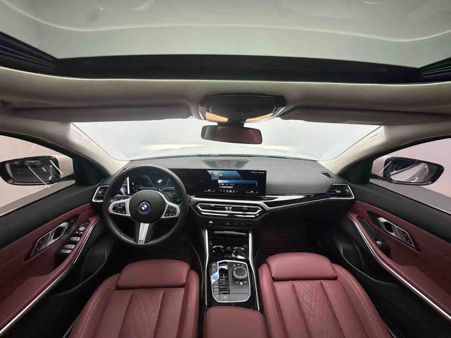 BMW i3 2024 immagine di auto #5