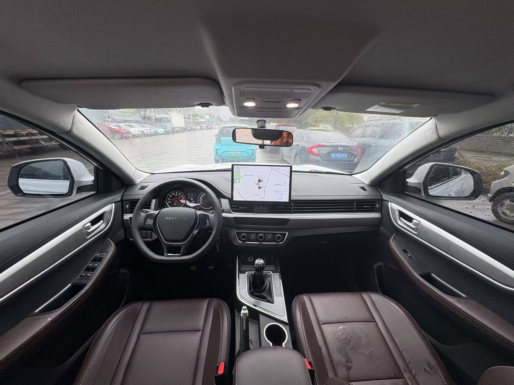 T5 2024 immagine di auto #5