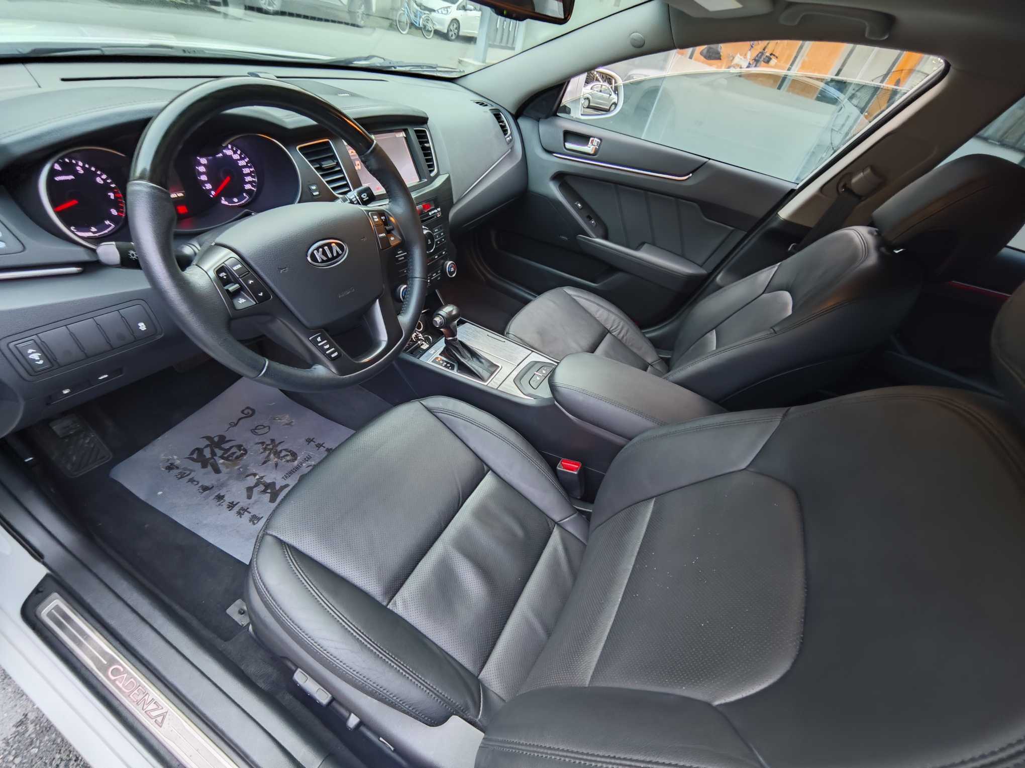 Kia Cadenza 2013 car image #5