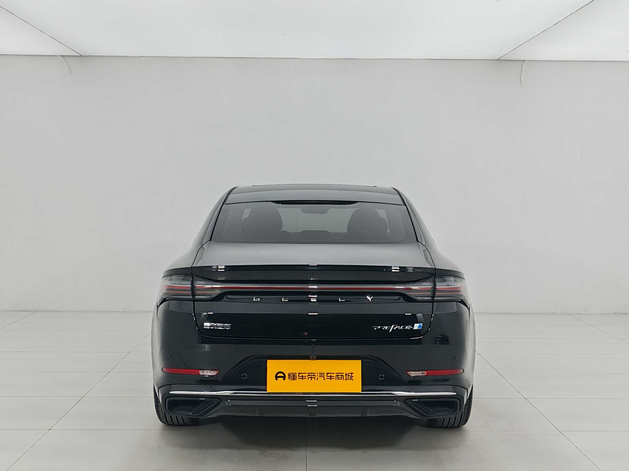 2025 car image #5