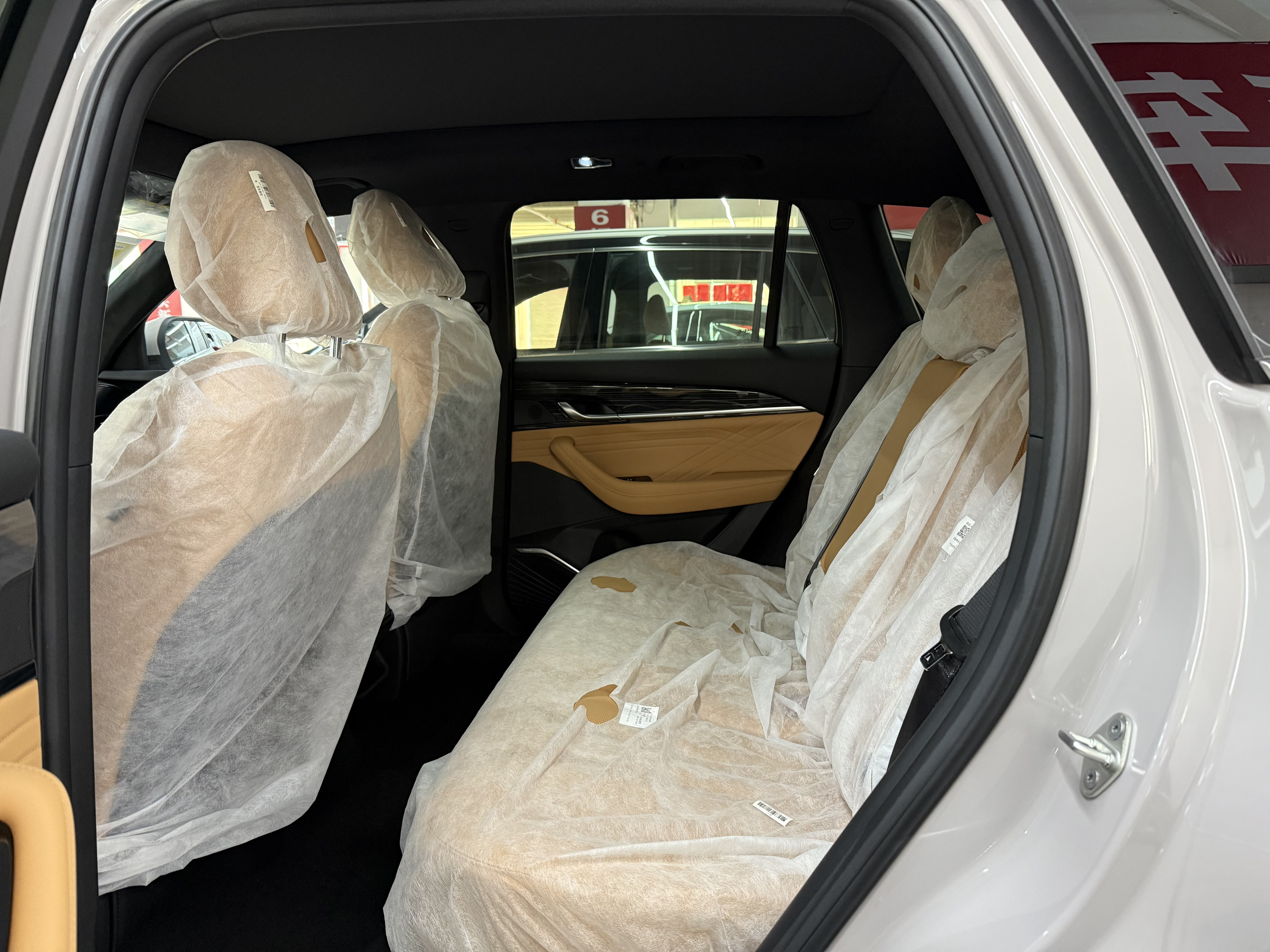 GEELY Monjaro MHEV 2025 #5 GEELY Monjaro MHEV 2025 car image #5