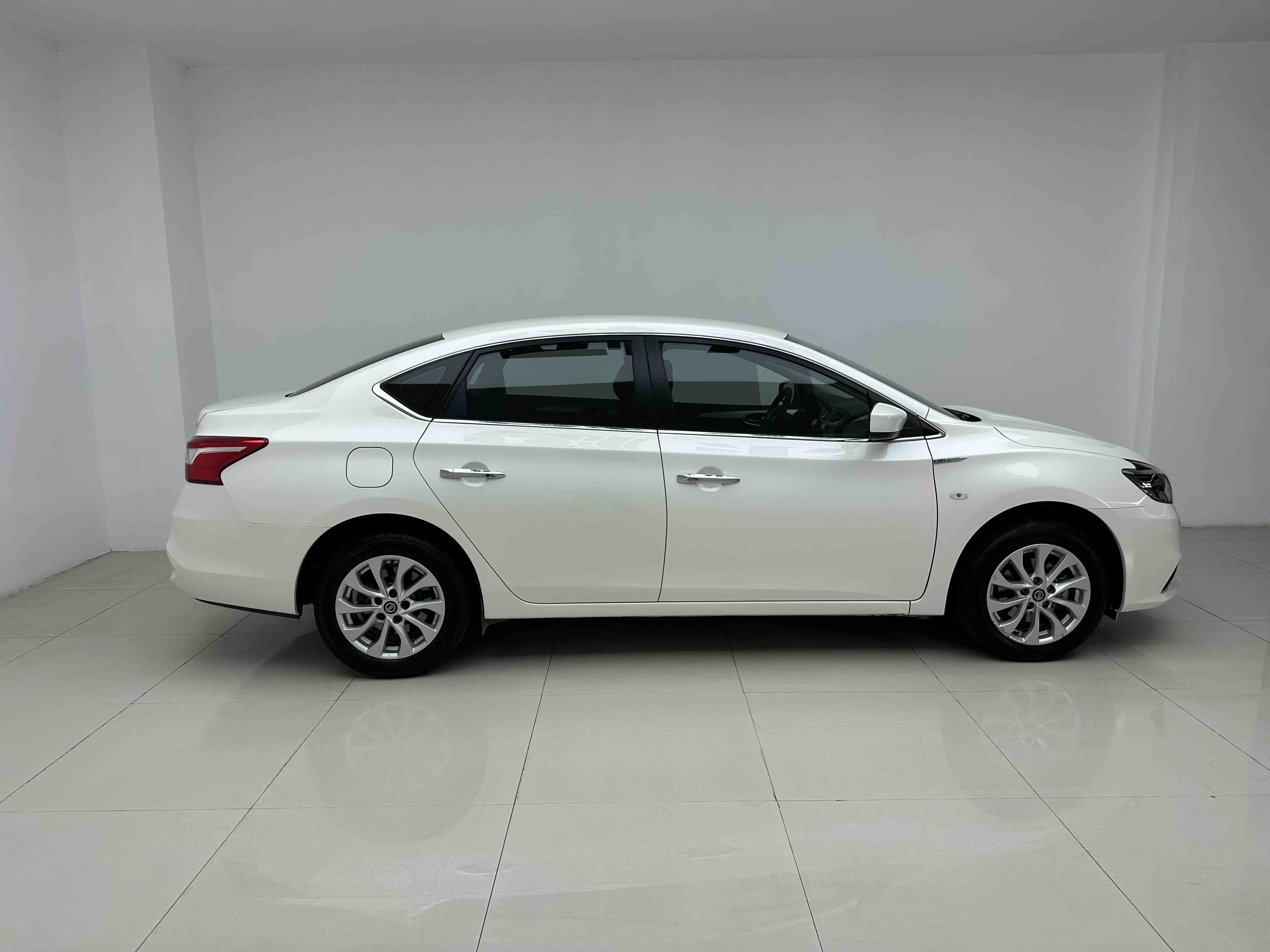 Nissan Sylphy 2024 صورة سيارة #5