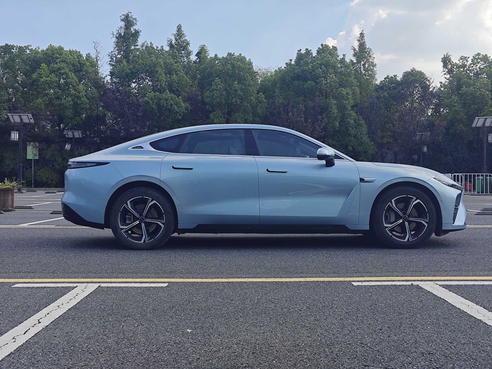 Exceed Stellar Era ES 2024 #5 Exceed Stellar Era ES 2024 صورة سيارة #5