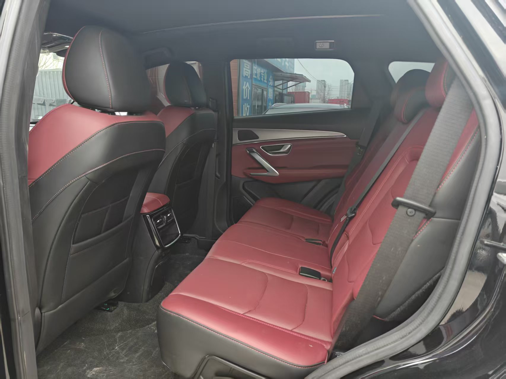X70 PLUS 2024 #5 X70 PLUS 2024 car image #5