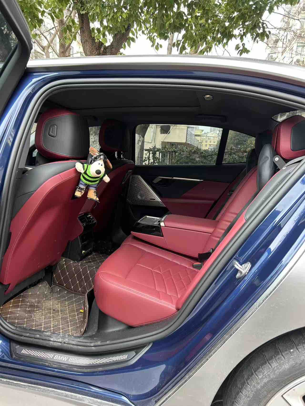 BMW 5 Series 2024 car image #5