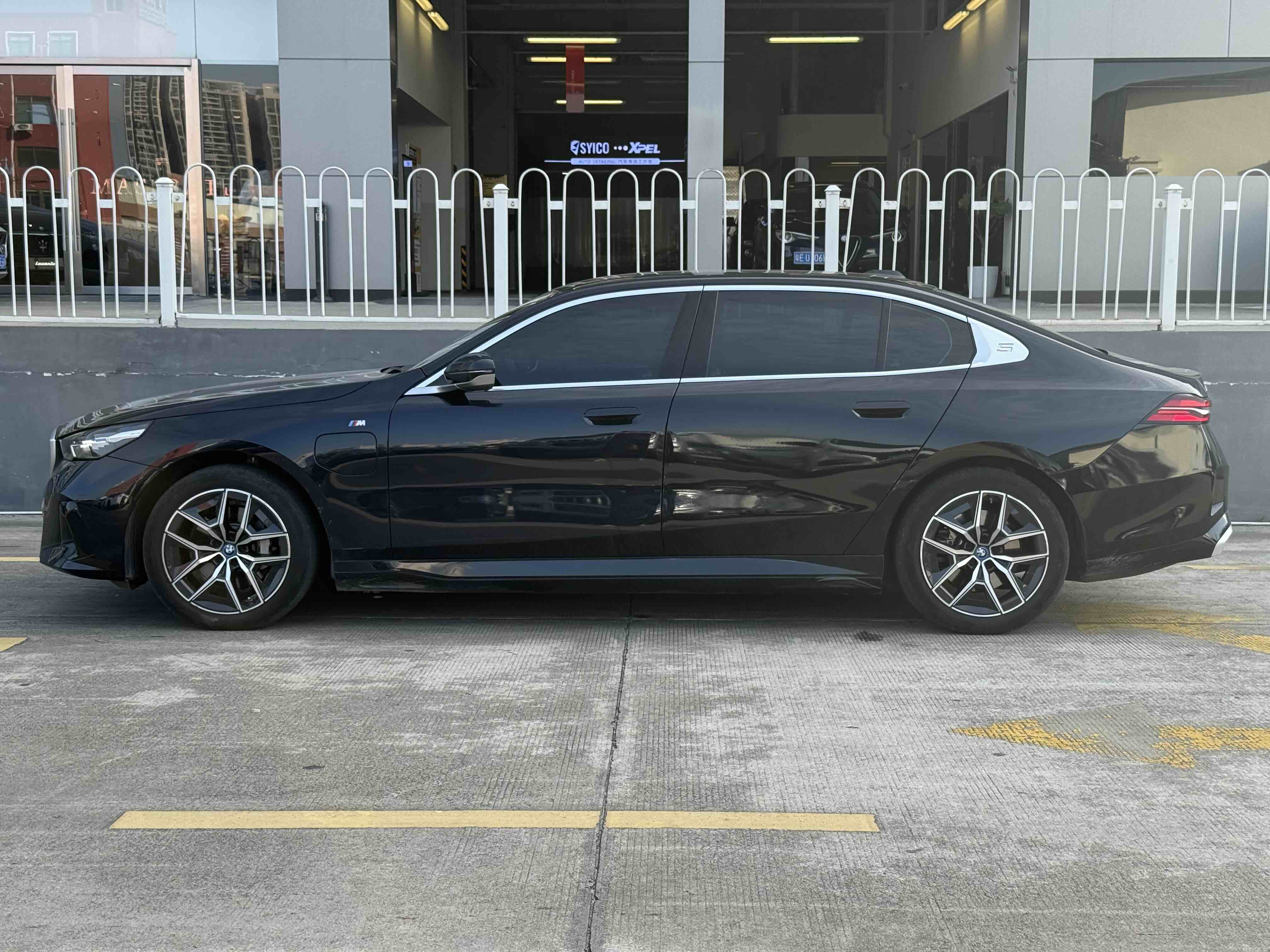 BMW i5 M60 2024 #5 BMW i5 M60 2024 immagine di auto #5