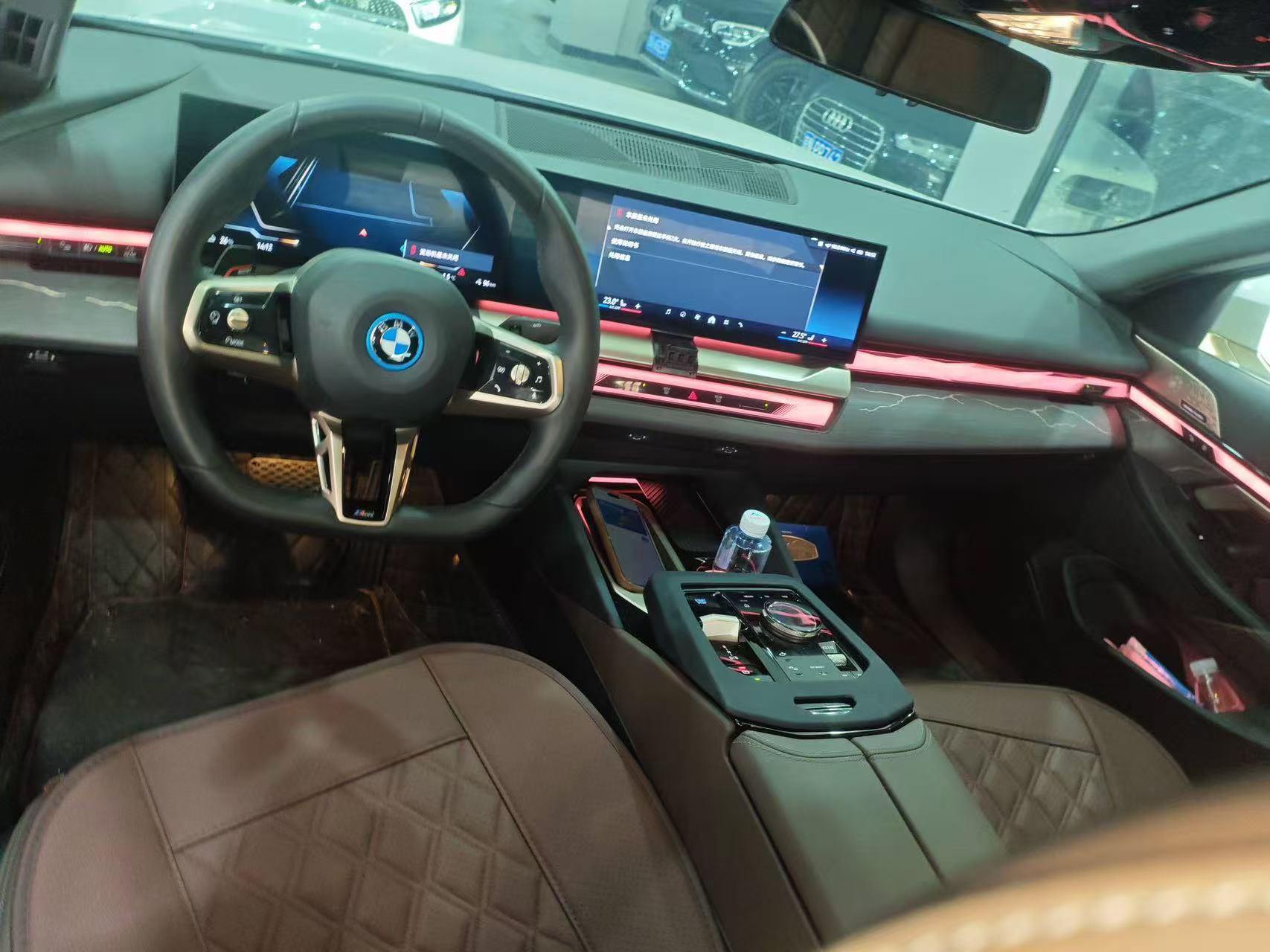 BMW i5 2024 car image #5