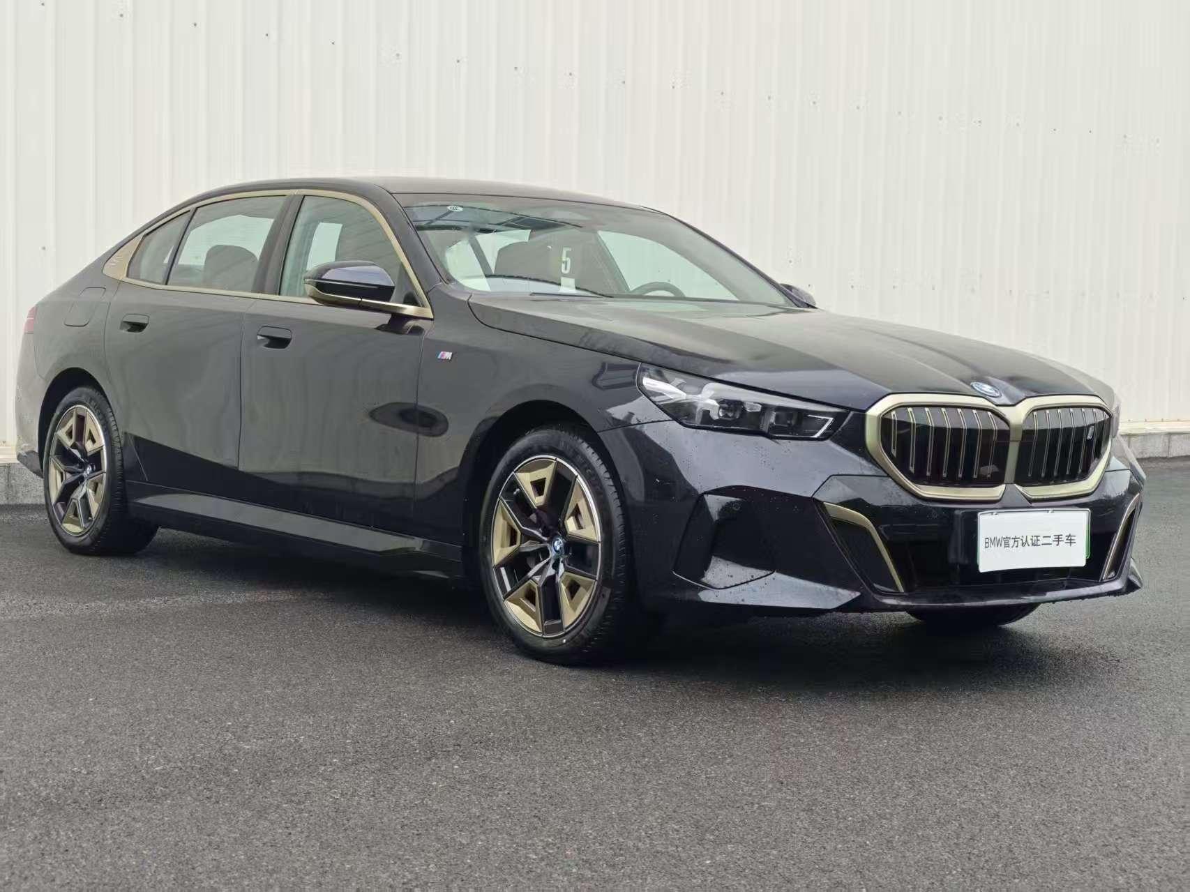 BMW i5 M60 2024 car image #5