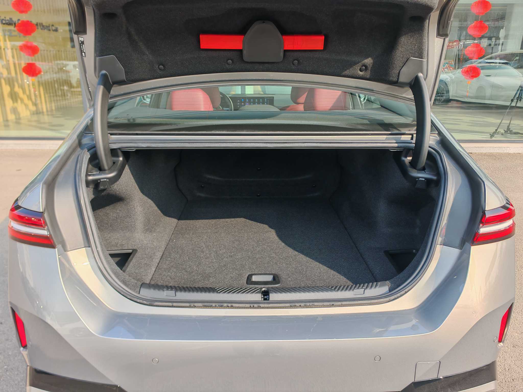 BMW i5 2025 immagine di auto #5