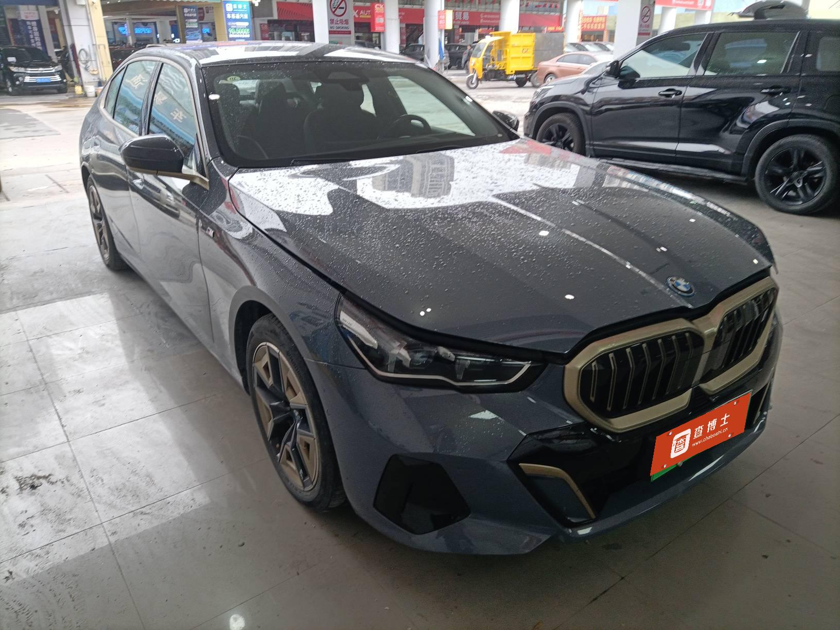 BMW i5 2024 immagine di auto #5