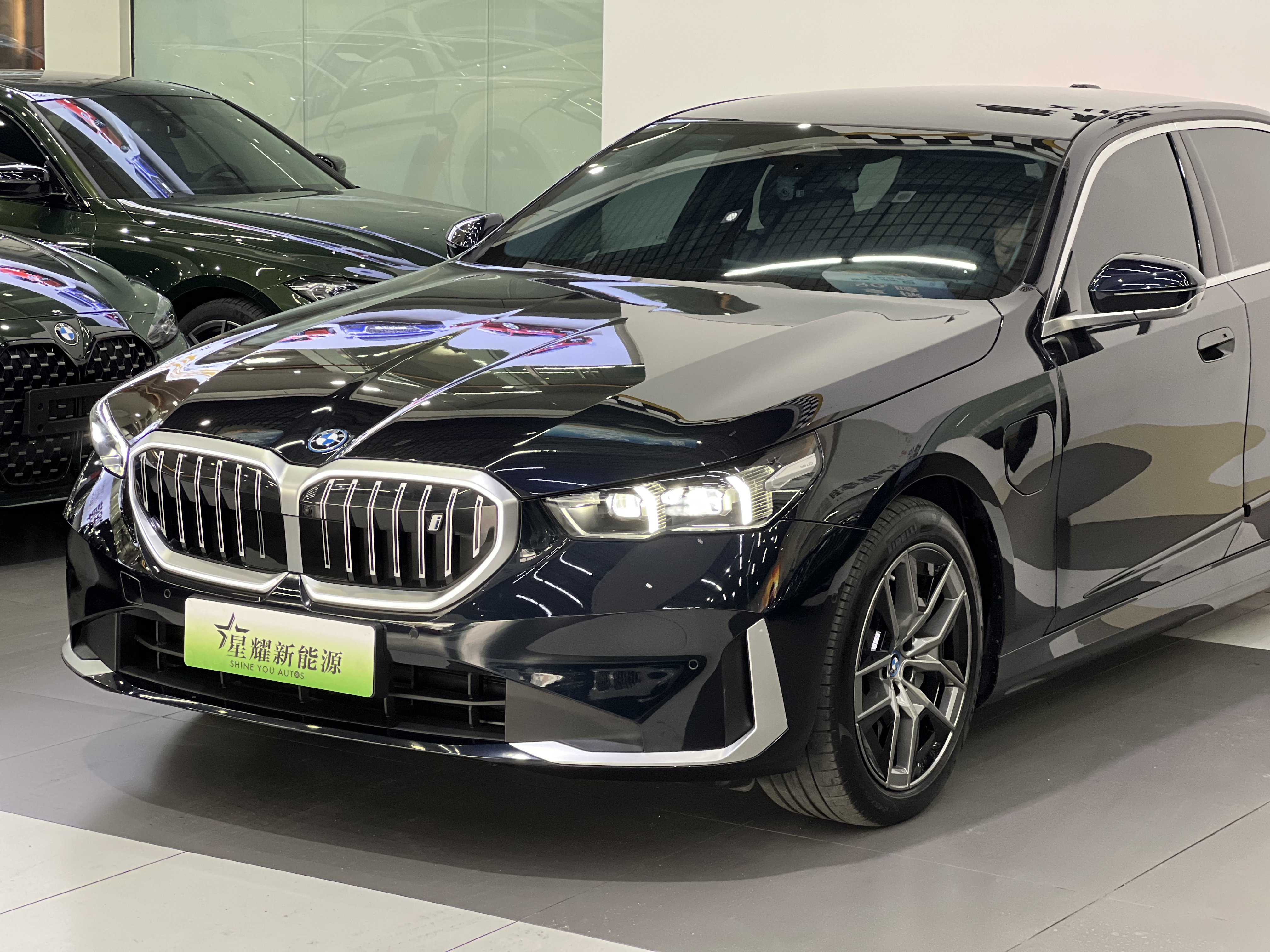 BMW i5 2024 #5 BMW i5 2024 car image #5