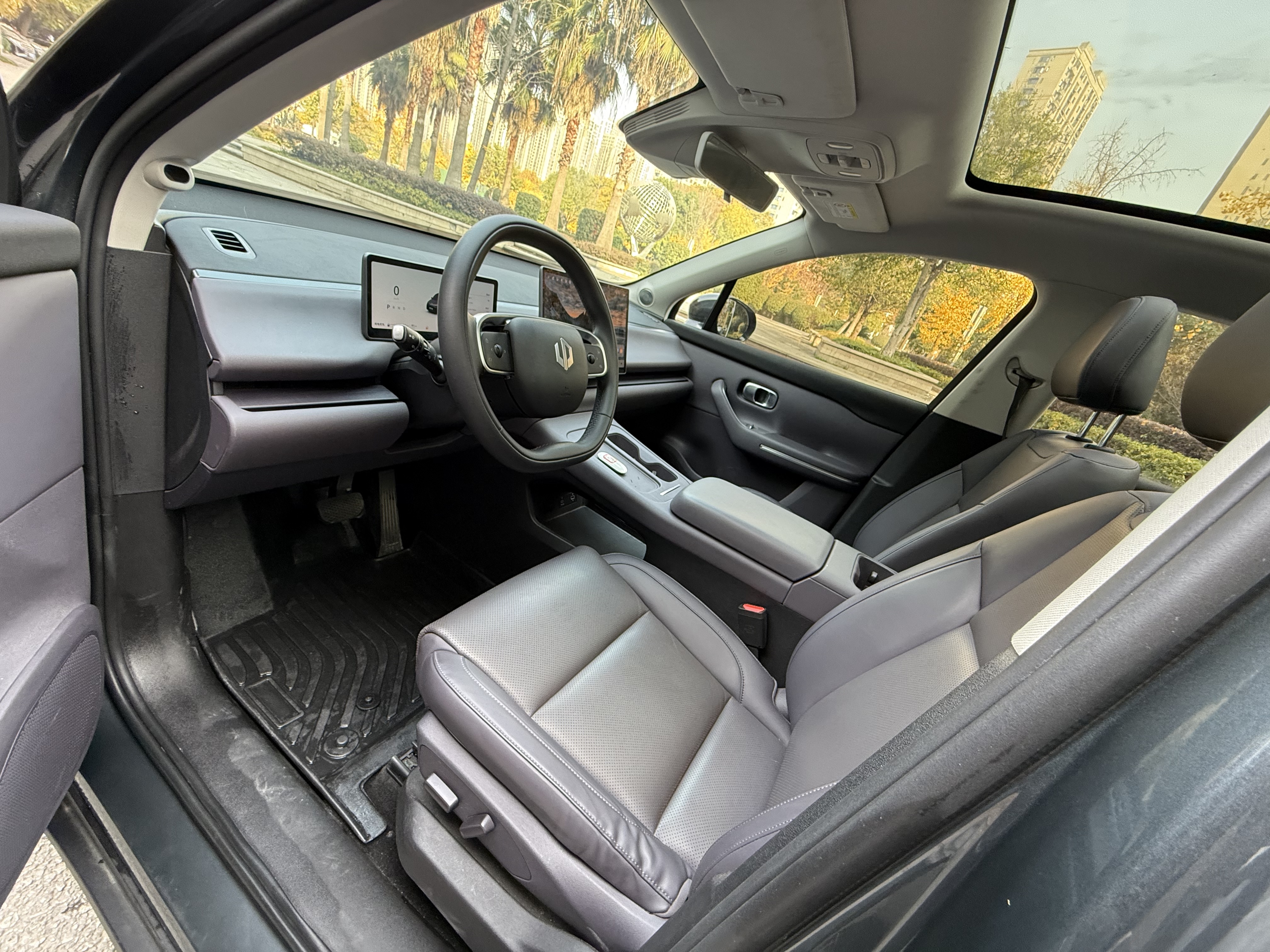 零跑汽车 零跑C10 2024 汽车图片 #5