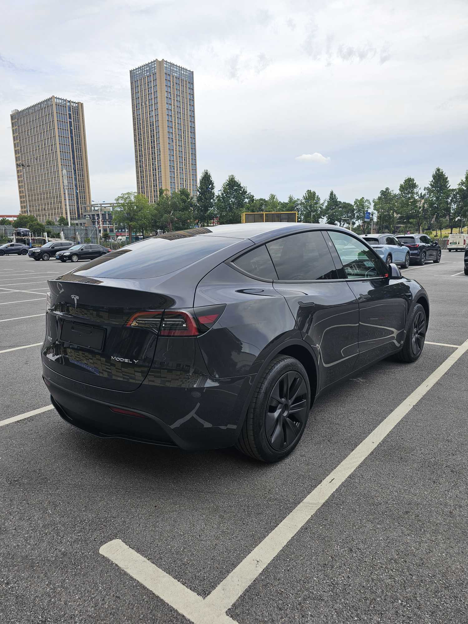 特斯拉 Model Y 2024 汽车图片 #5