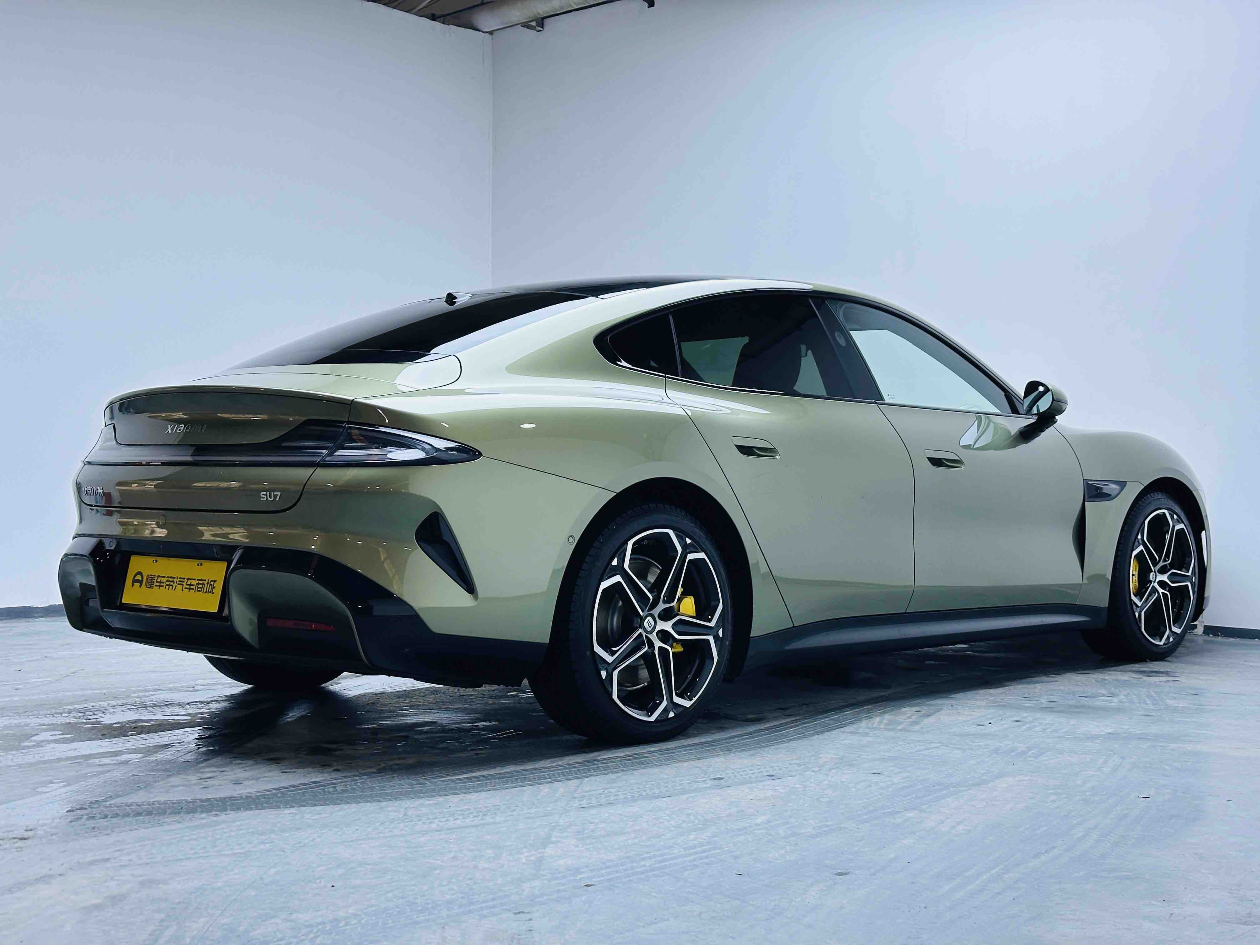 MI SU7 2024 image de voiture #5