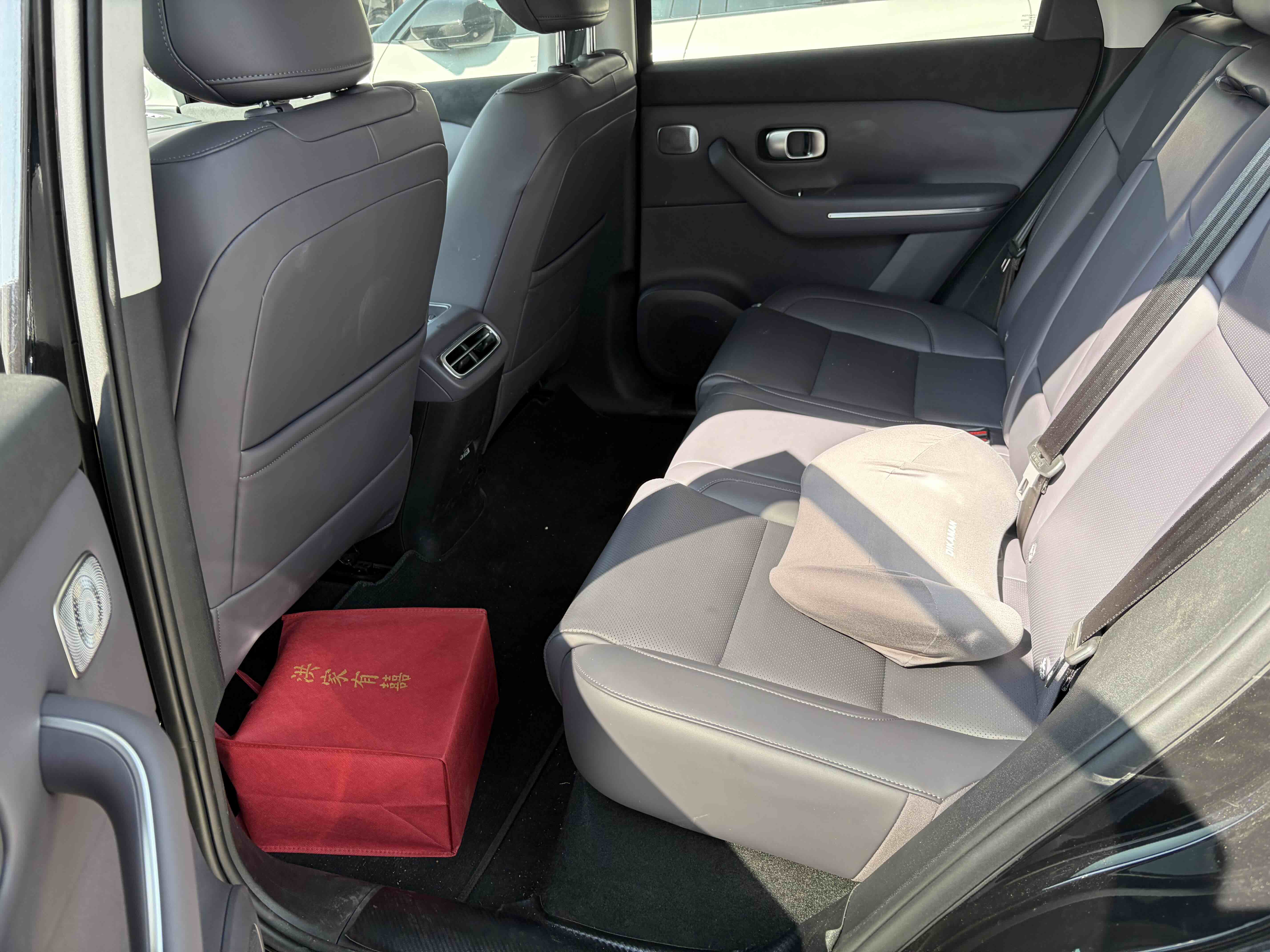 零跑汽车 零跑C10 2025 汽车图片 #5