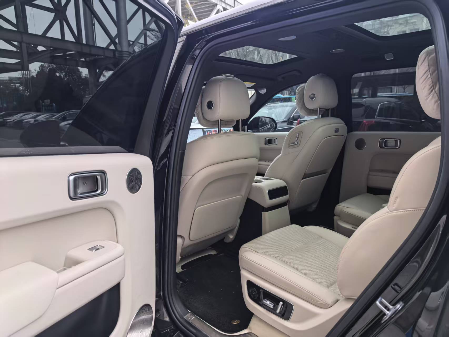 Li L9 2024 صورة سيارة #5