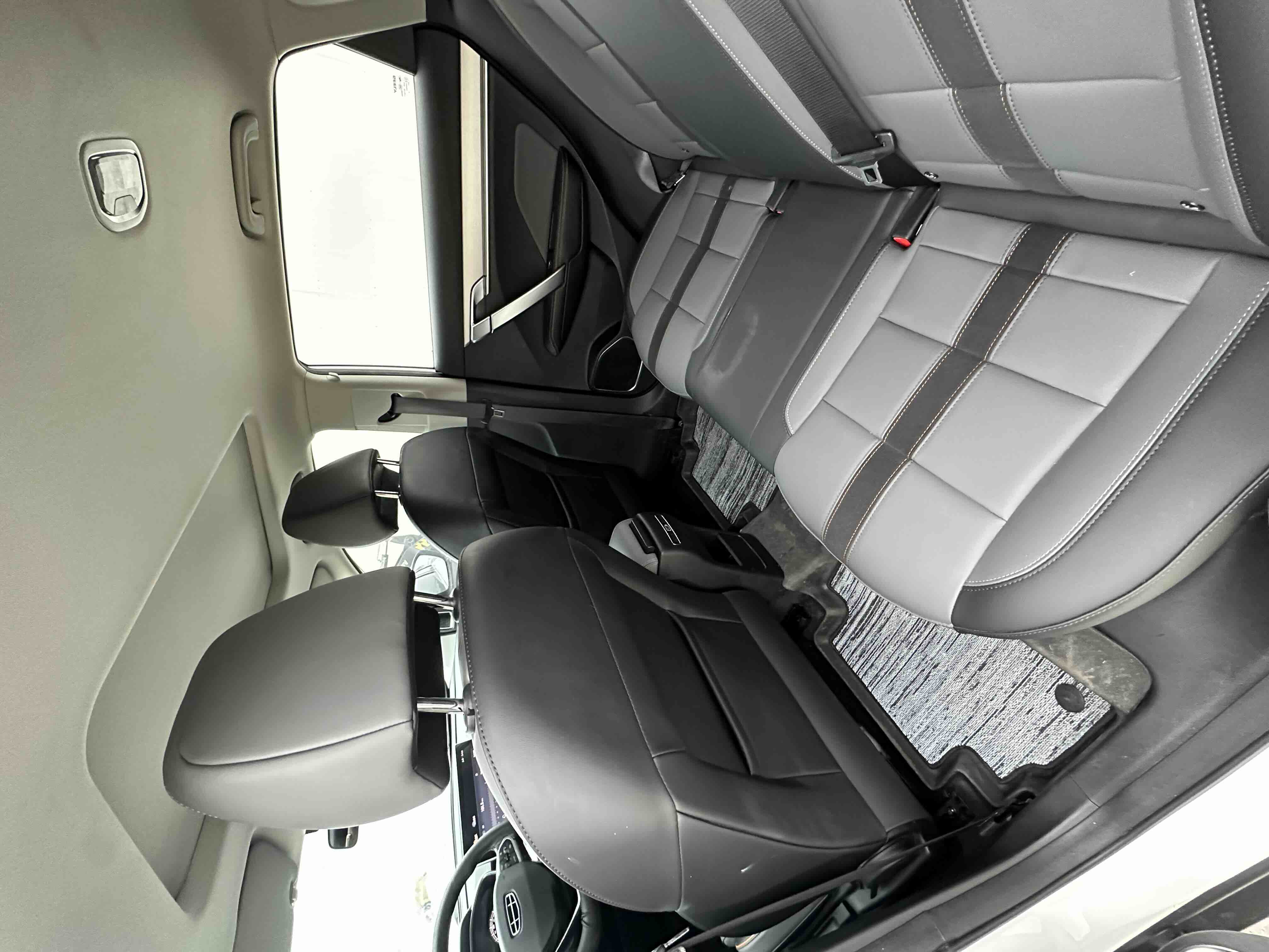 GEELY Coolray 2024 car image #5