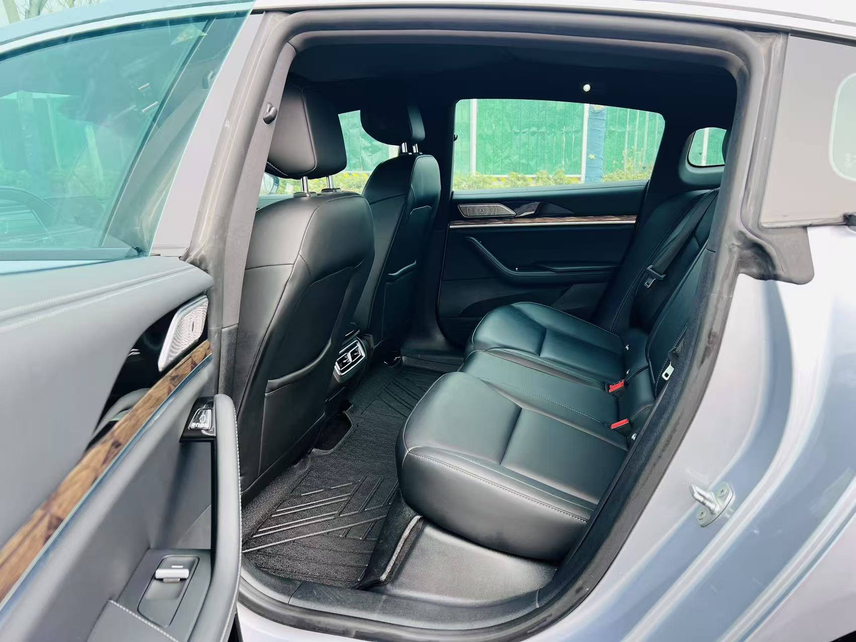 哪吒汽车 哪吒S 2024 汽车图片 #5